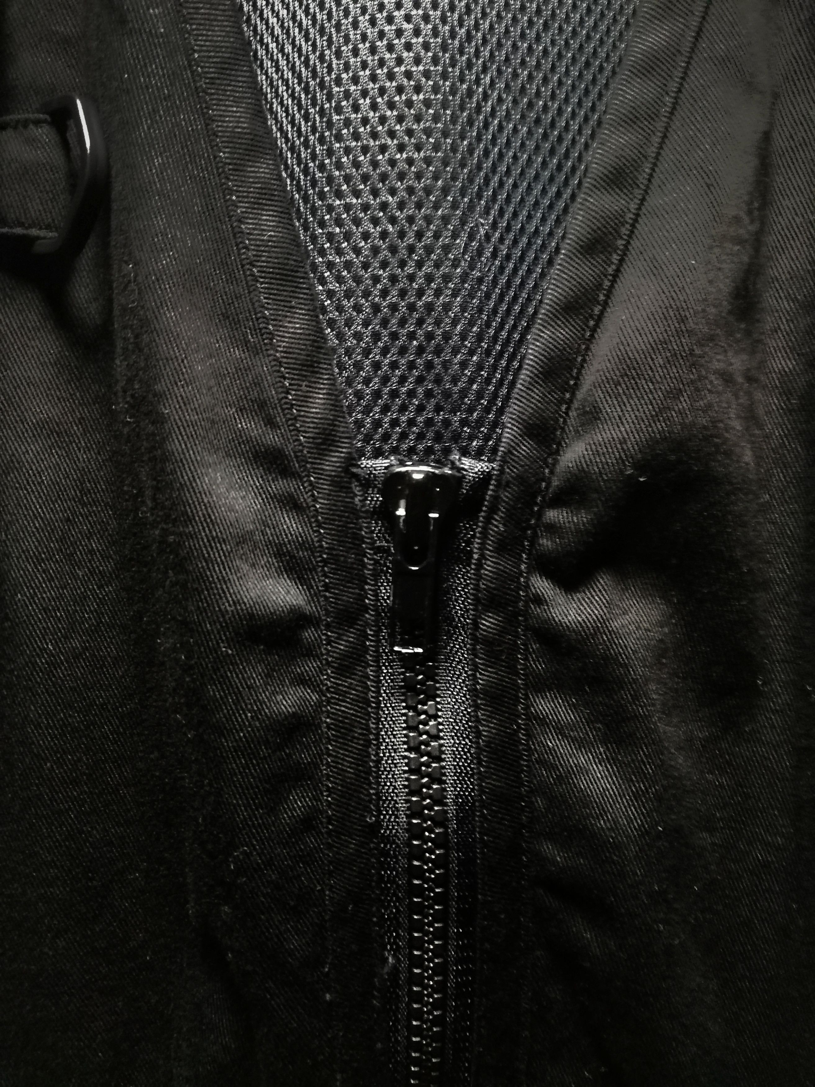 Japanese Brand (Need Gone Today) 🔥Nepuca Tactical /Utility Black Vest🔥 Size US L / EU 52-54 / 3 - 7 Thumbnail