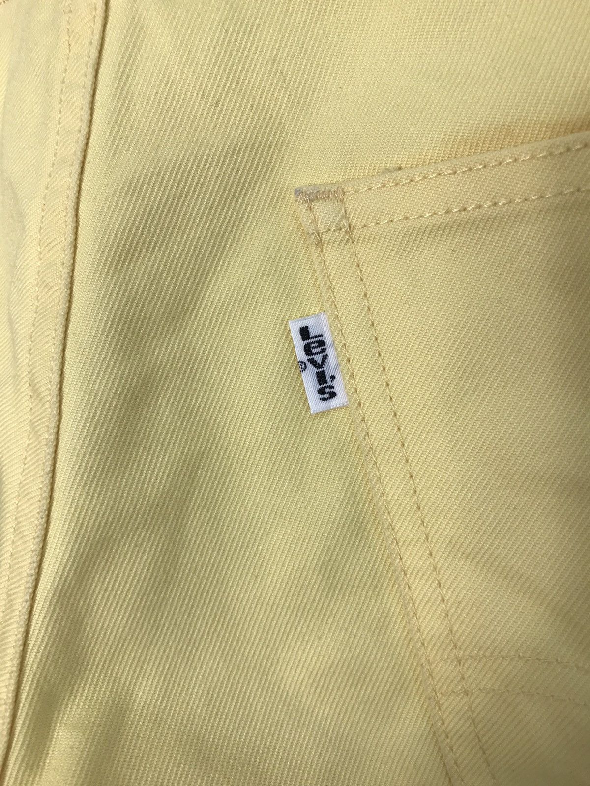 Levi's × Vintage Vintage Levi’s 519 Colour Yellow Zipper Design Size US 29 - 13 Thumbnail