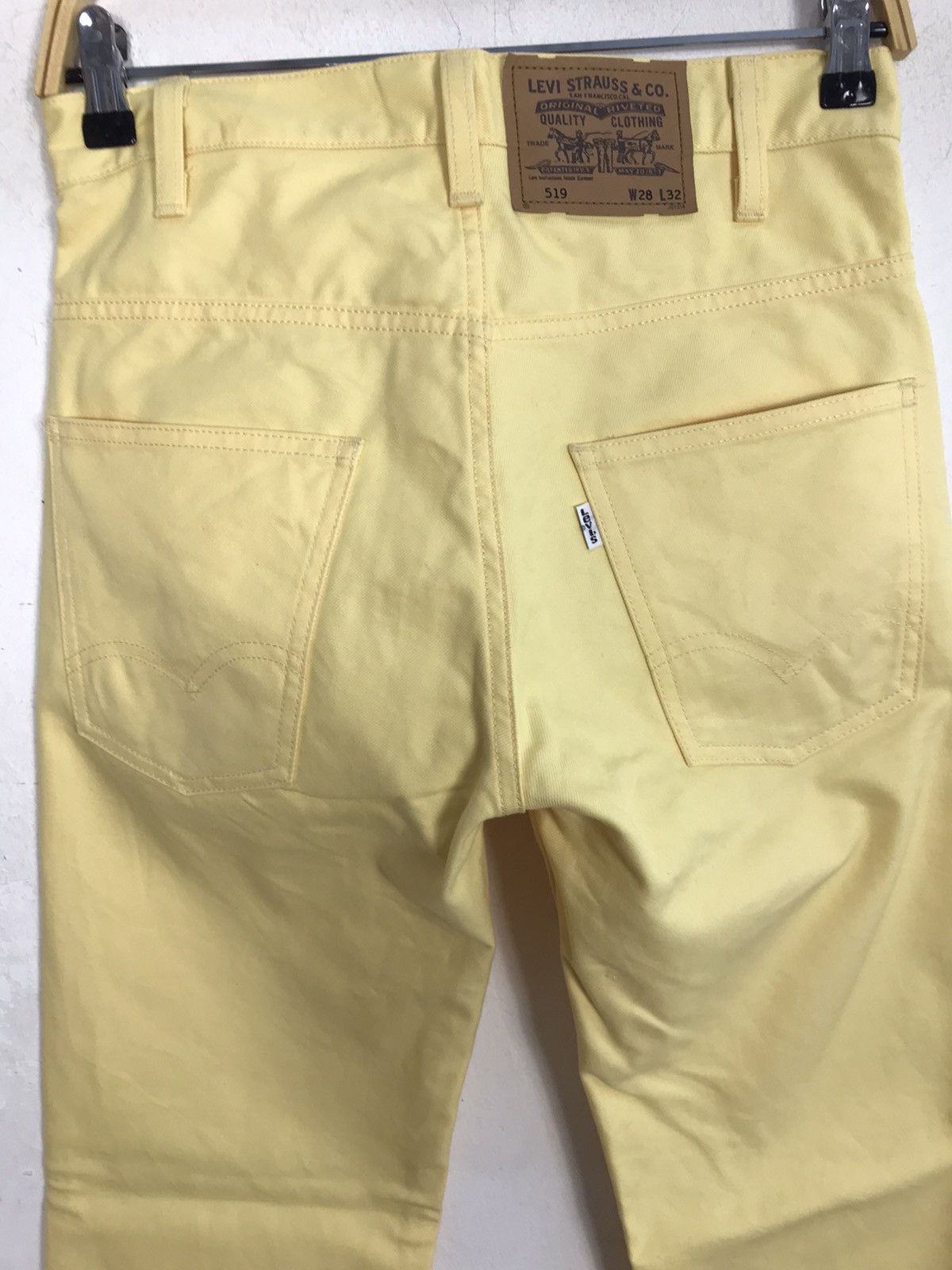 Levi's × Vintage Vintage Levi’s 519 Colour Yellow Zipper Design Size US 29 - 11 Thumbnail