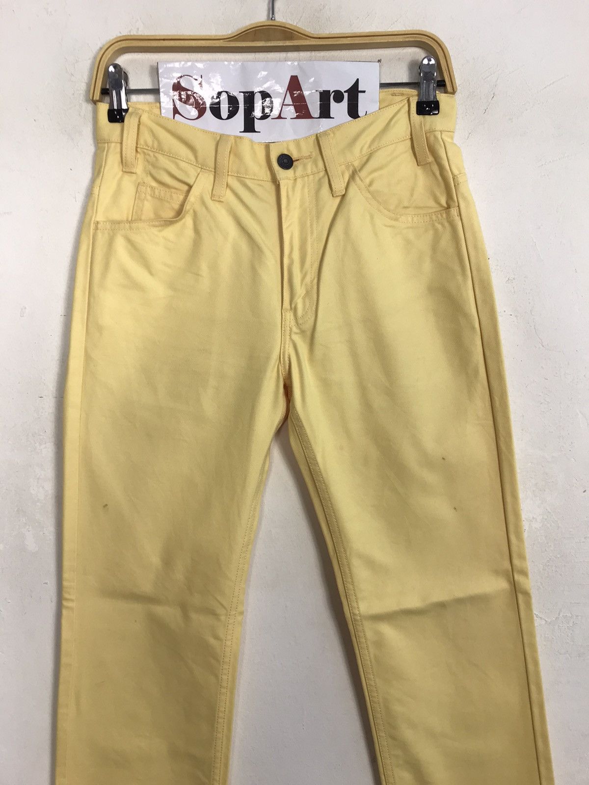 Levi's × Vintage Vintage Levi’s 519 Colour Yellow Zipper Design Size US 29 - 3 Thumbnail