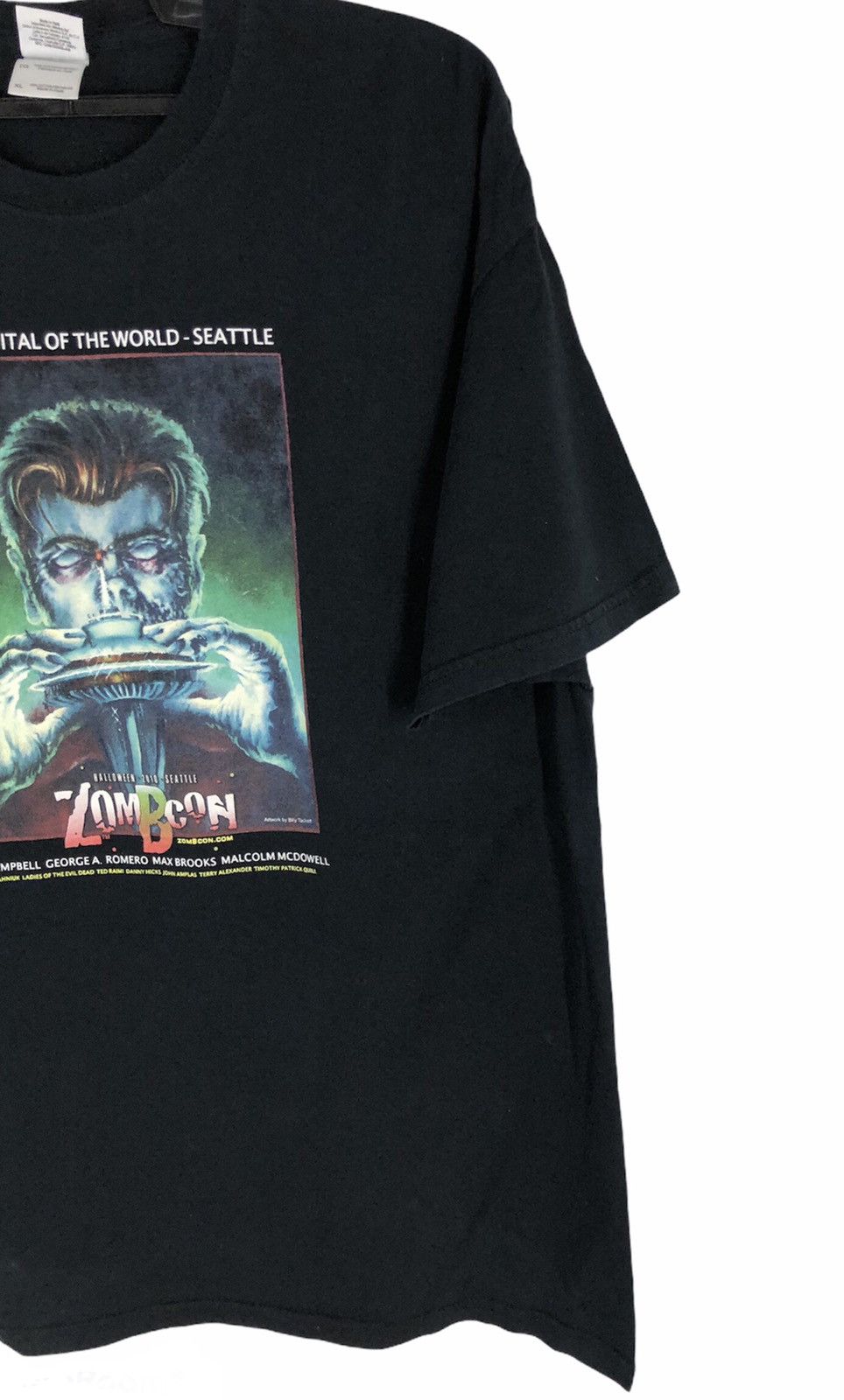 Gildan × Vintage Zombie Capital Of The World T Shirts cw21 Size US XL / EU 56 / 4 - 3 Thumbnail