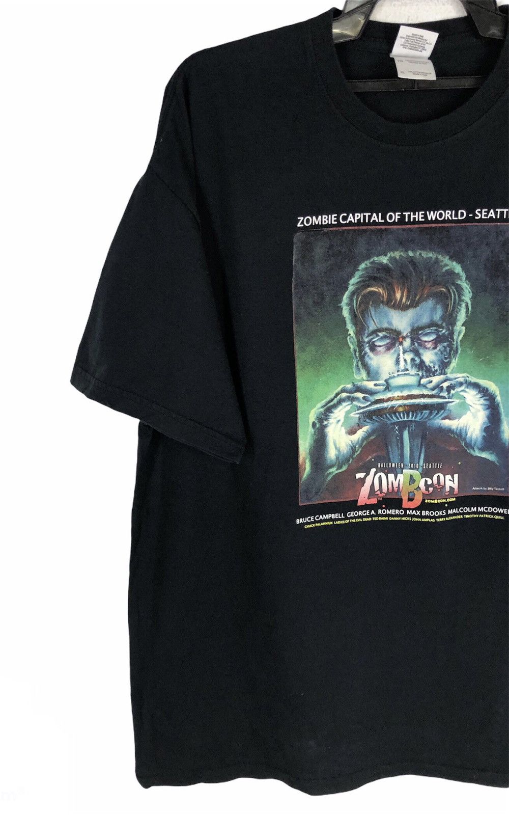Gildan × Vintage Zombie Capital Of The World T Shirts cw21 Size US XL / EU 56 / 4 - 2 Thumbnail