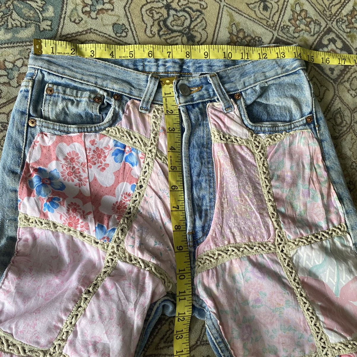 Levi's Vintage 90s ReMade Levis 501 Patchwork Floral Jeans 28x28 Size US 28 / EU 44 - 18 Thumbnail