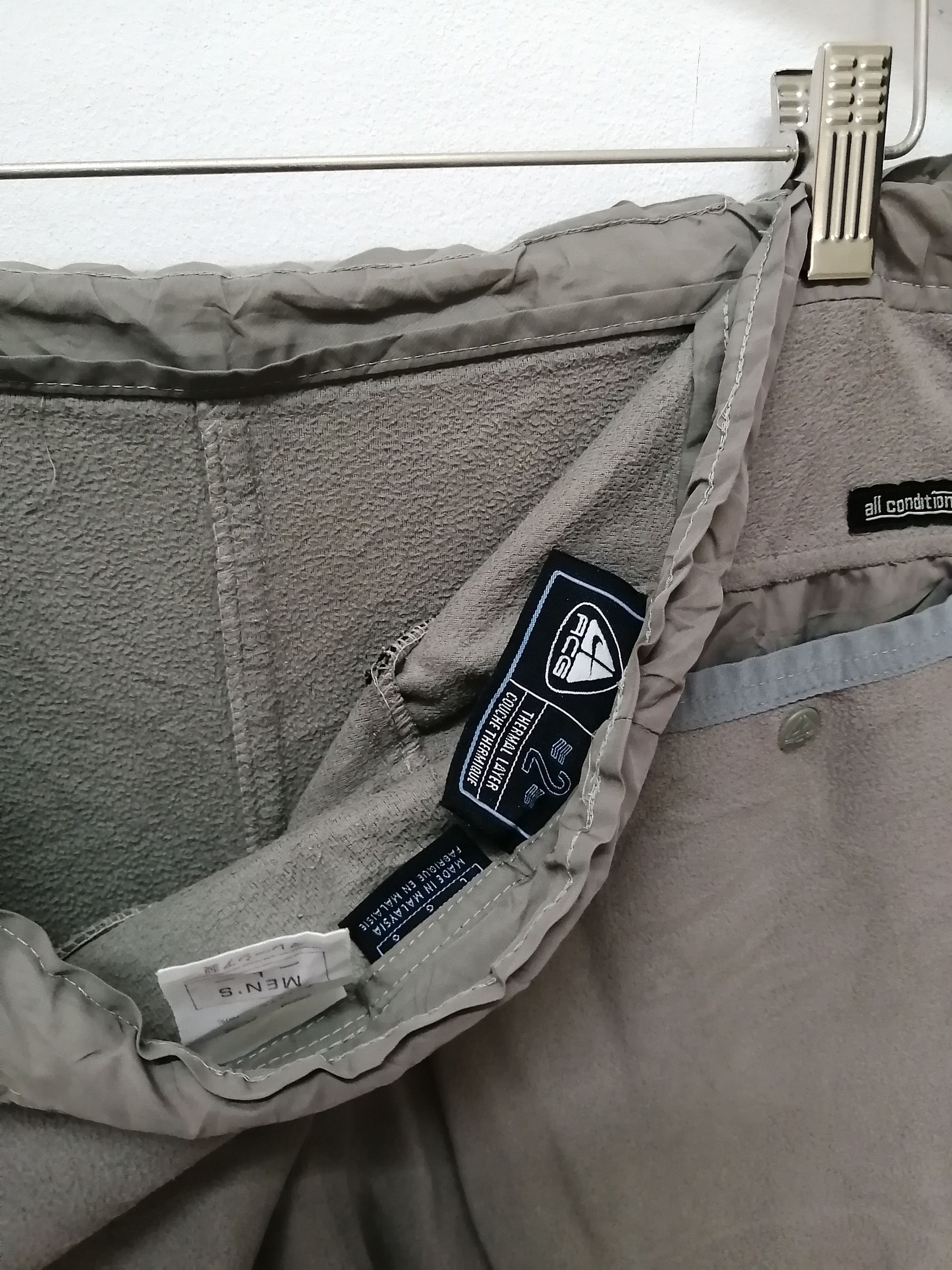 Nike ACG NIKE ACG Thermal Layer Therma Fit Pants Size US 33 - 10 Thumbnail