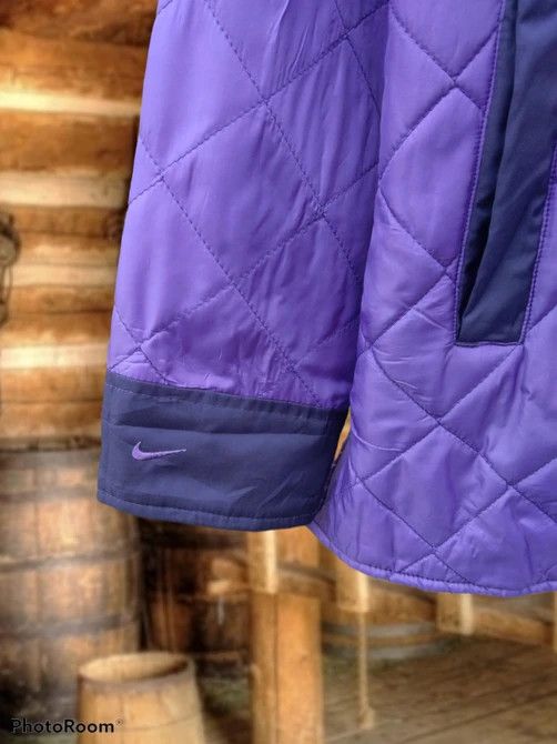 NIKE WOMAN REVERSIBLE QUILTED JACKET