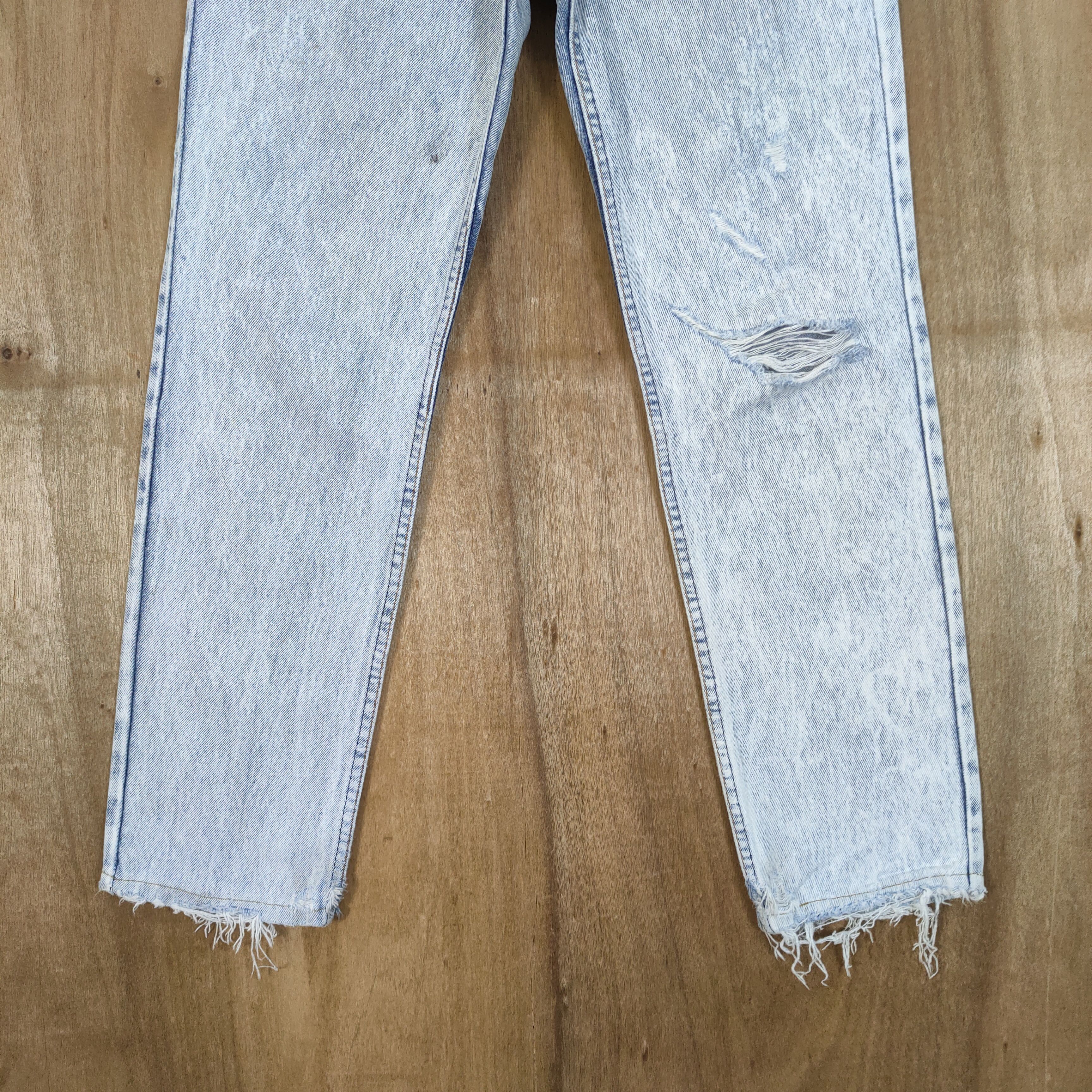 Edwin VINTAGE EDWIN FADED LIGHT BLUE ACID WASH JEANS PANTS Size US 28 / EU 44 - 3 Thumbnail