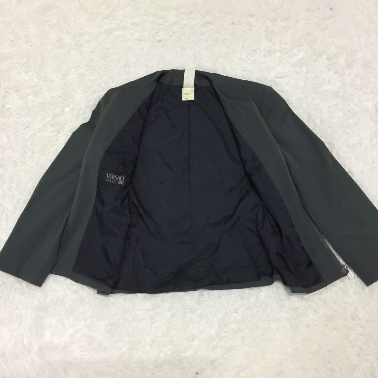 Versace Wmns VERSACE CLASSIC V2 jacket made in Italy Size S / US 4 / IT 40 - 6 Thumbnail