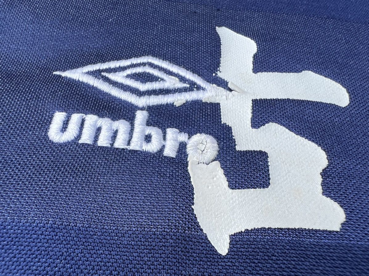 Japanese Brand VINTAGE UMBRO JAPAN SOCCER CLUB RETRO JERSEY Size US S / EU 44-46 / 1 - 12 Thumbnail