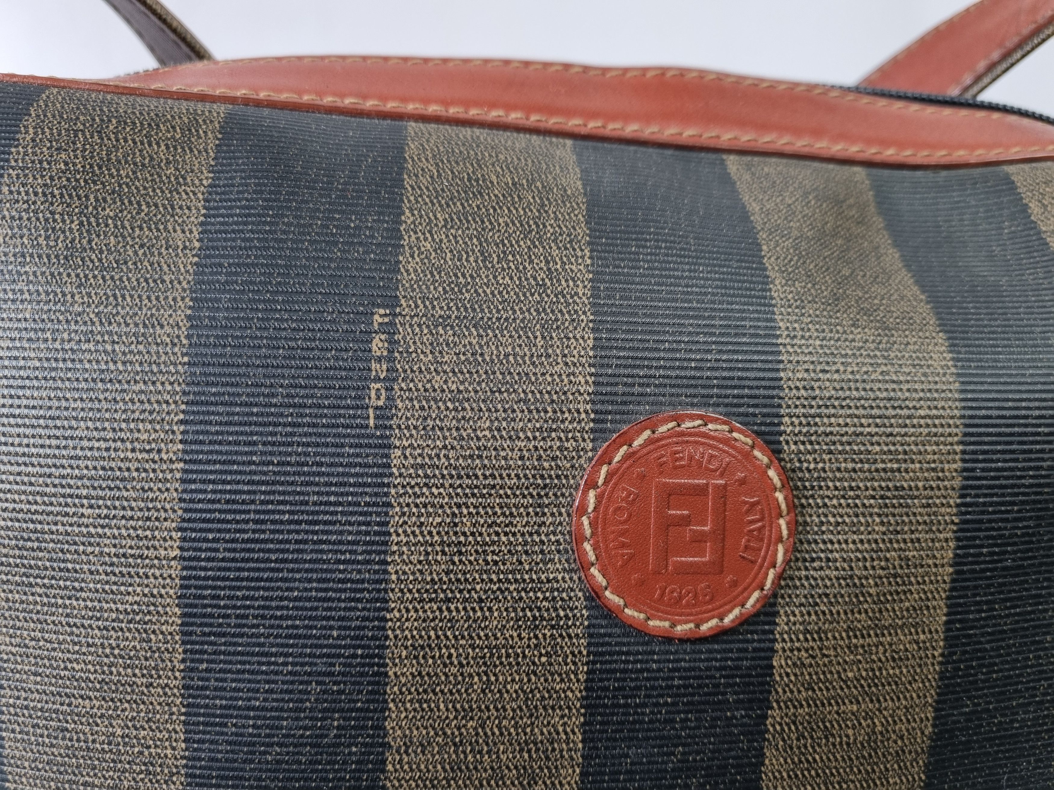 Fendi × Leather × Vintage 90s Vintage FENDI Leather Straps Shoulder Bag Size ONE SIZE - 10 Thumbnail