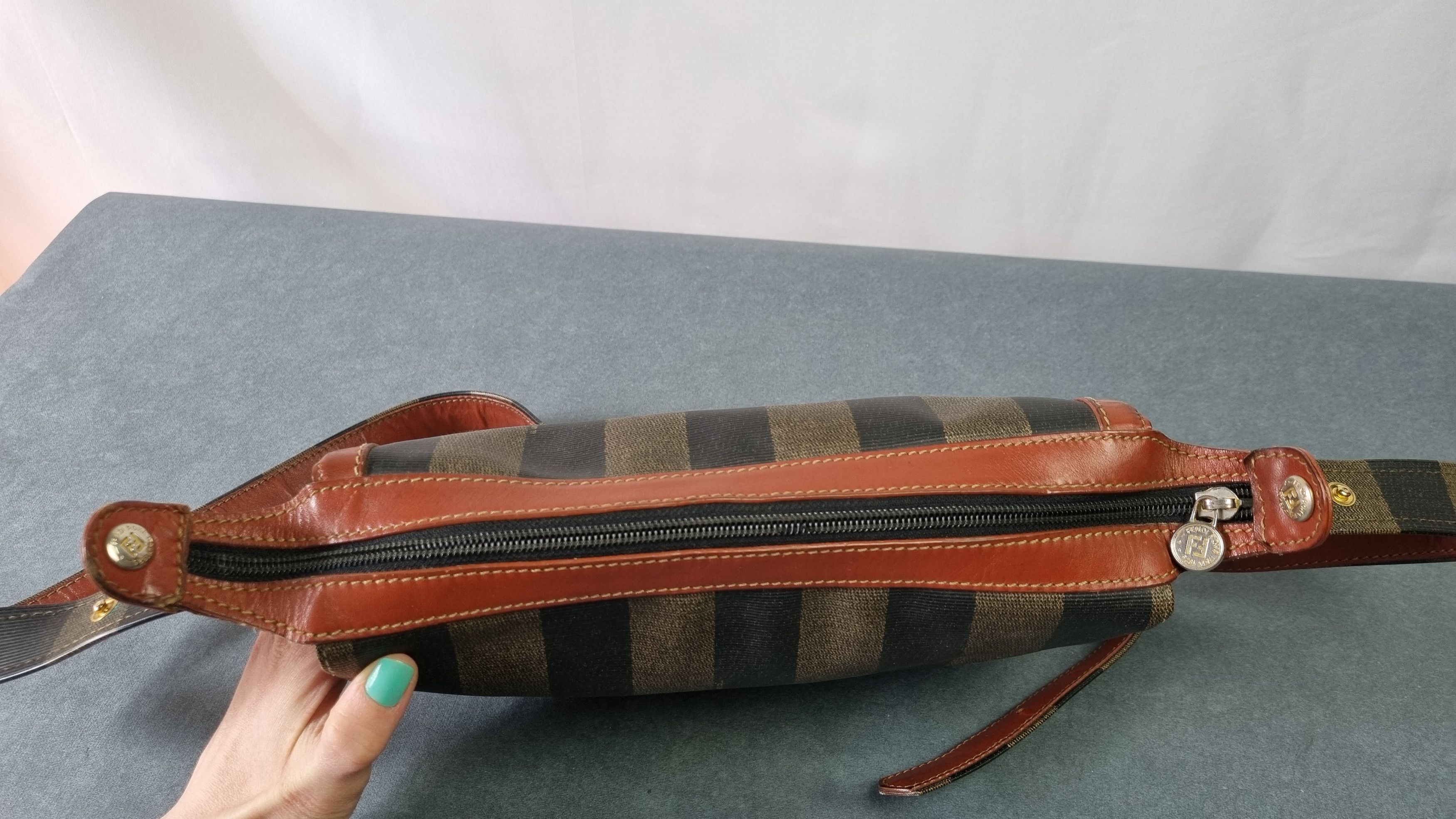 Fendi × Leather × Vintage 90s Vintage FENDI Leather Straps Shoulder Bag Size ONE SIZE - 17 Thumbnail