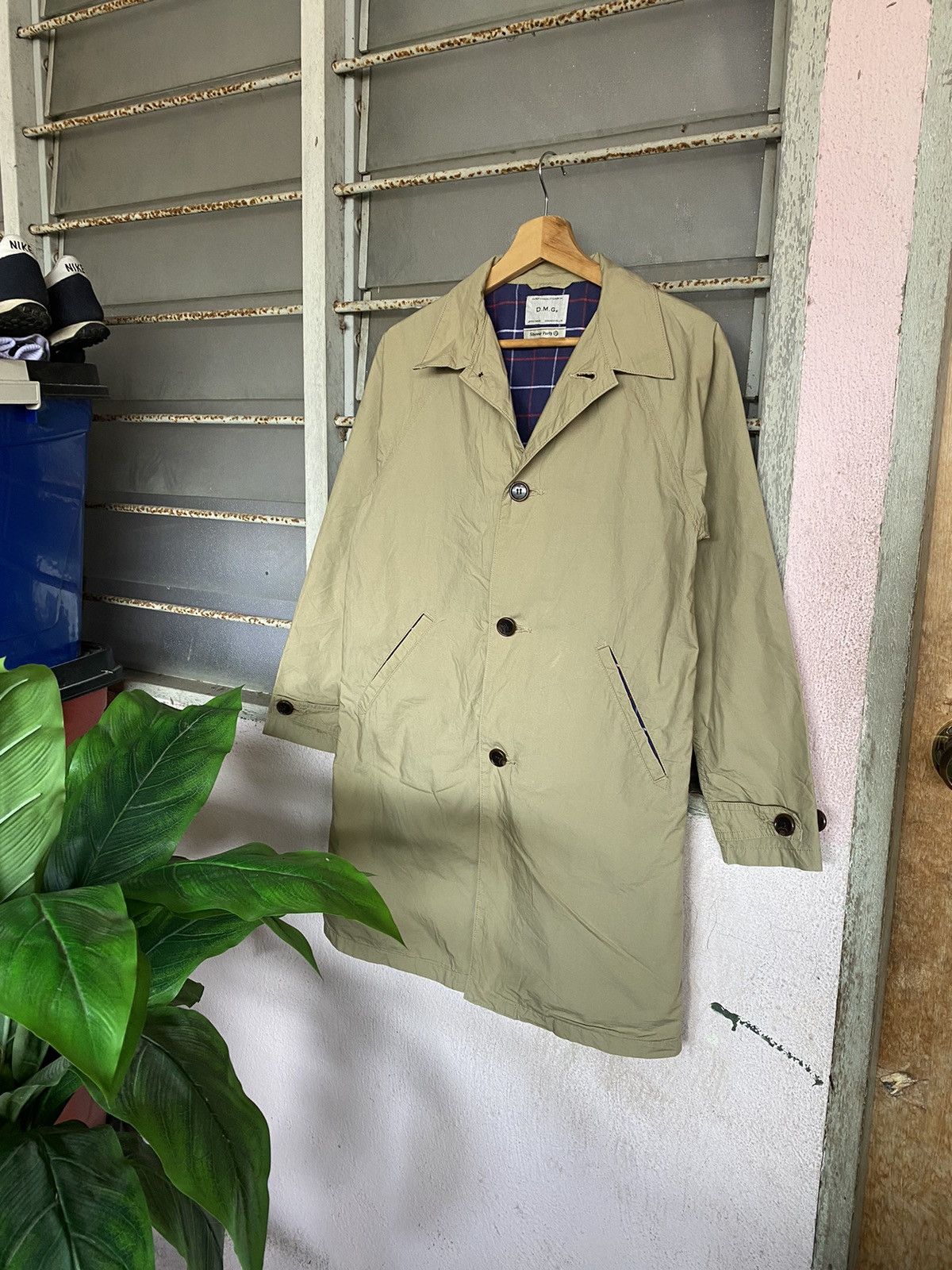 Japanese Brand ⚡️Steals⚡️ Japanese Designer D.M.G trench coat Size M / US 6-8 / IT 42-44 - 1 Thumbnail