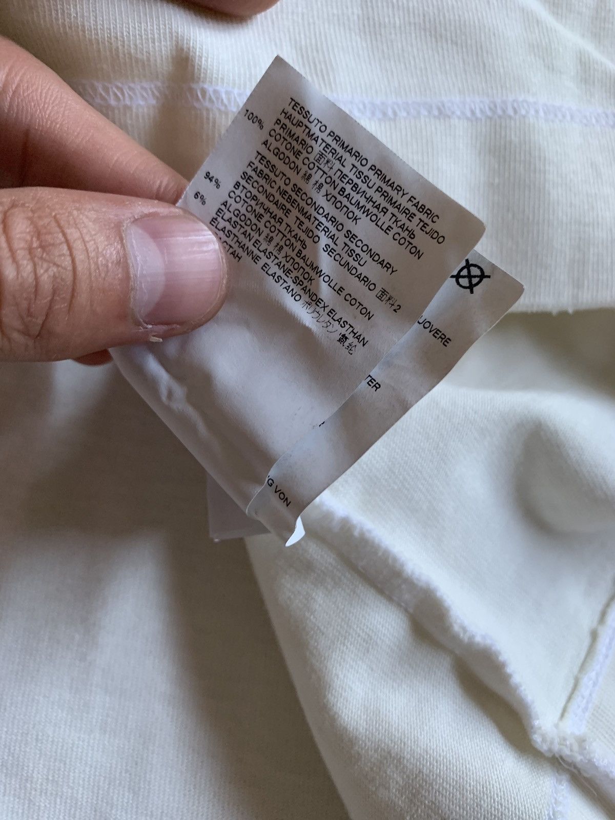 Maison Margiela o1rshd “You Are Not Powerless” Tee LS in White Rainbow Logo Size US S / EU 44-46 / 1 - 8 Thumbnail