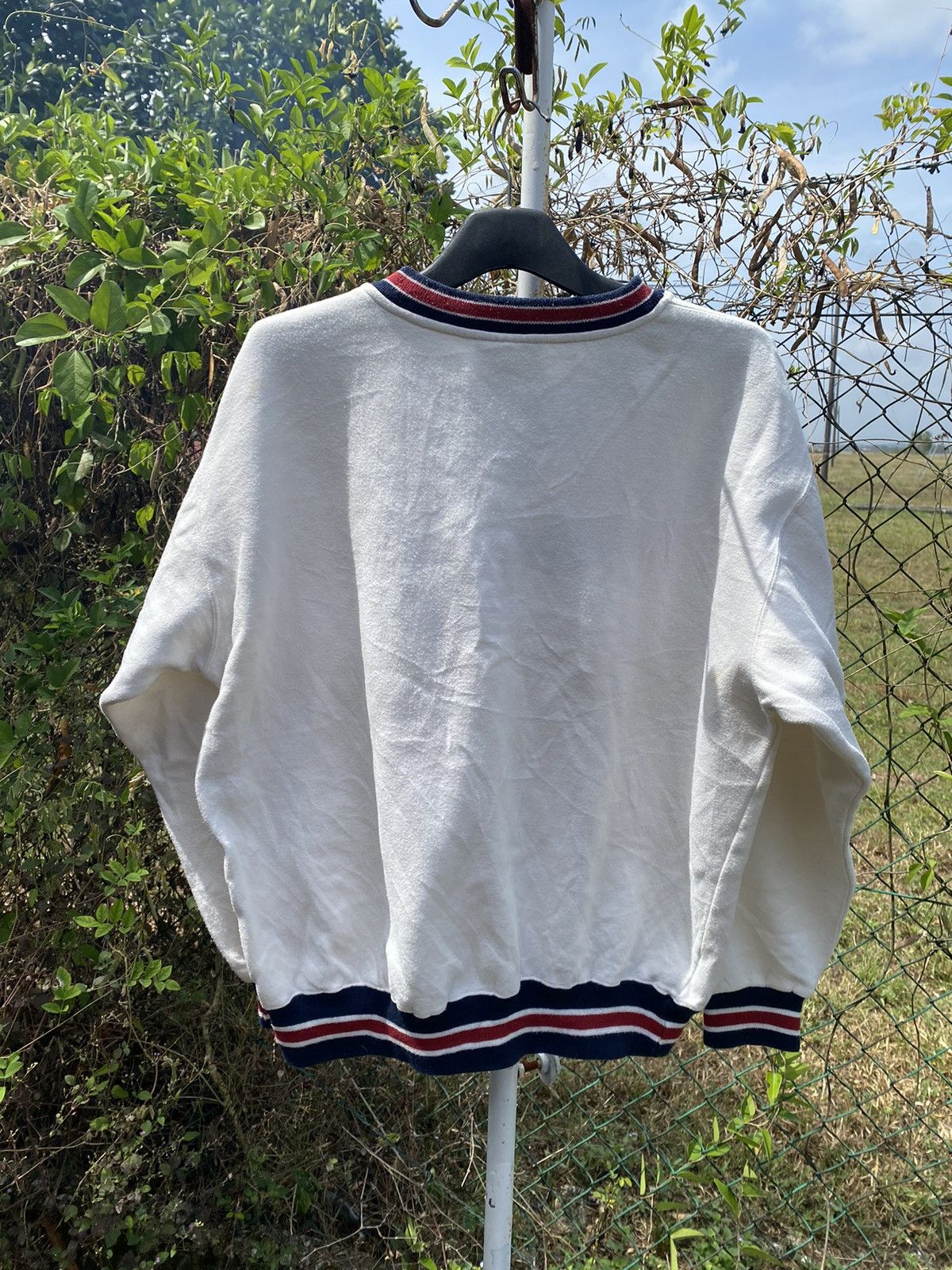 New Balance Vintage 90s New Balance Embroidery Big Logo Spellout V-neck Size US L / EU 52-54 / 3 - 4 Thumbnail