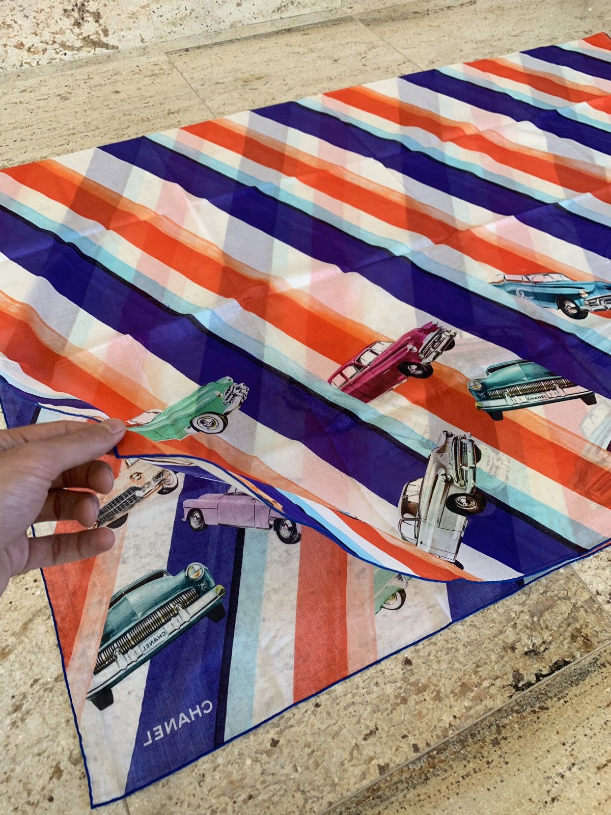 Chanel Cars All Over Scarf in Multicolor Size ONE SIZE - 8 Thumbnail