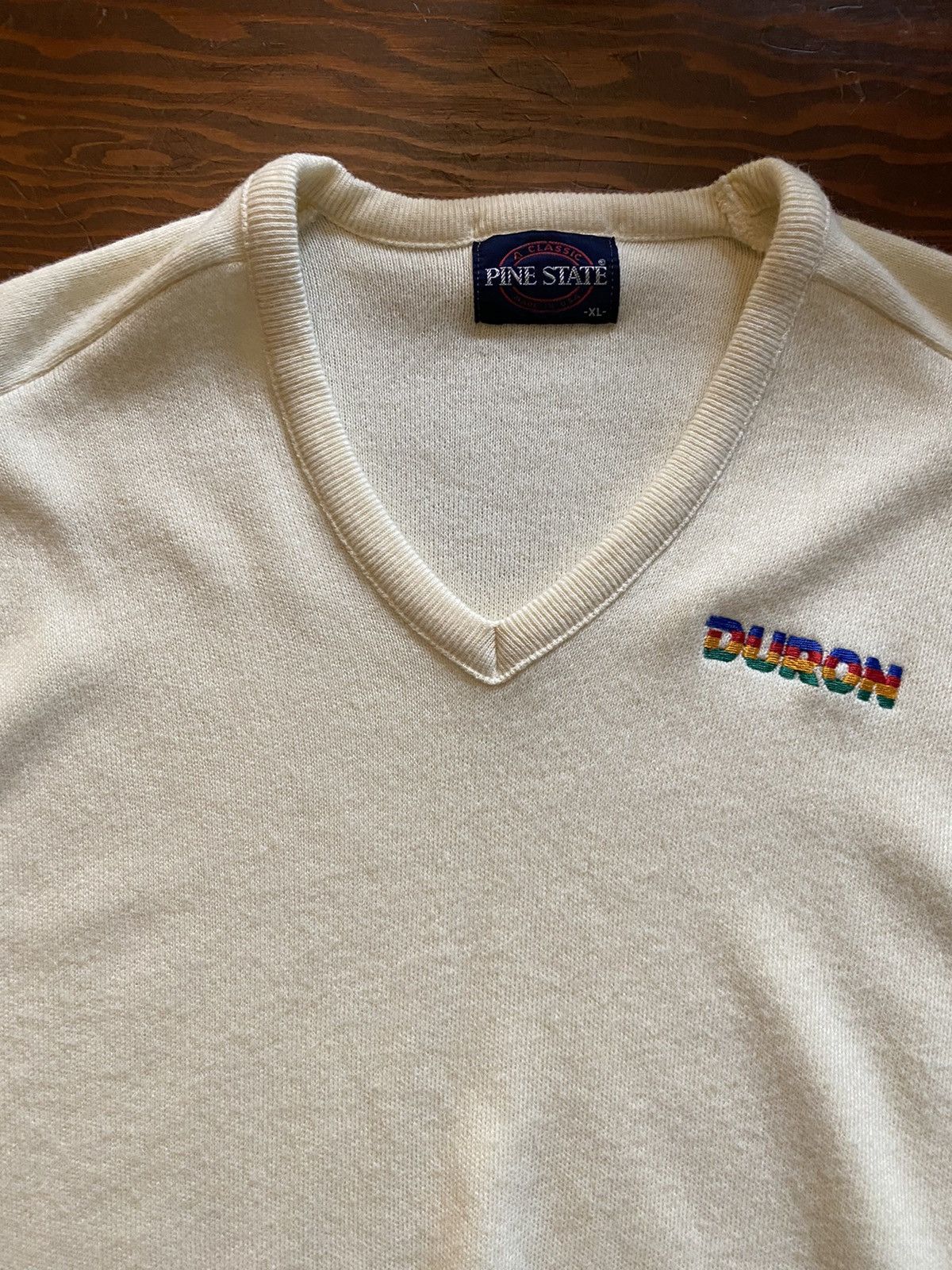 Vintage Vintage 90’s Duron Paint Embroidery V-Neck Sweater Size US L / EU 52-54 / 3 - 3 Thumbnail