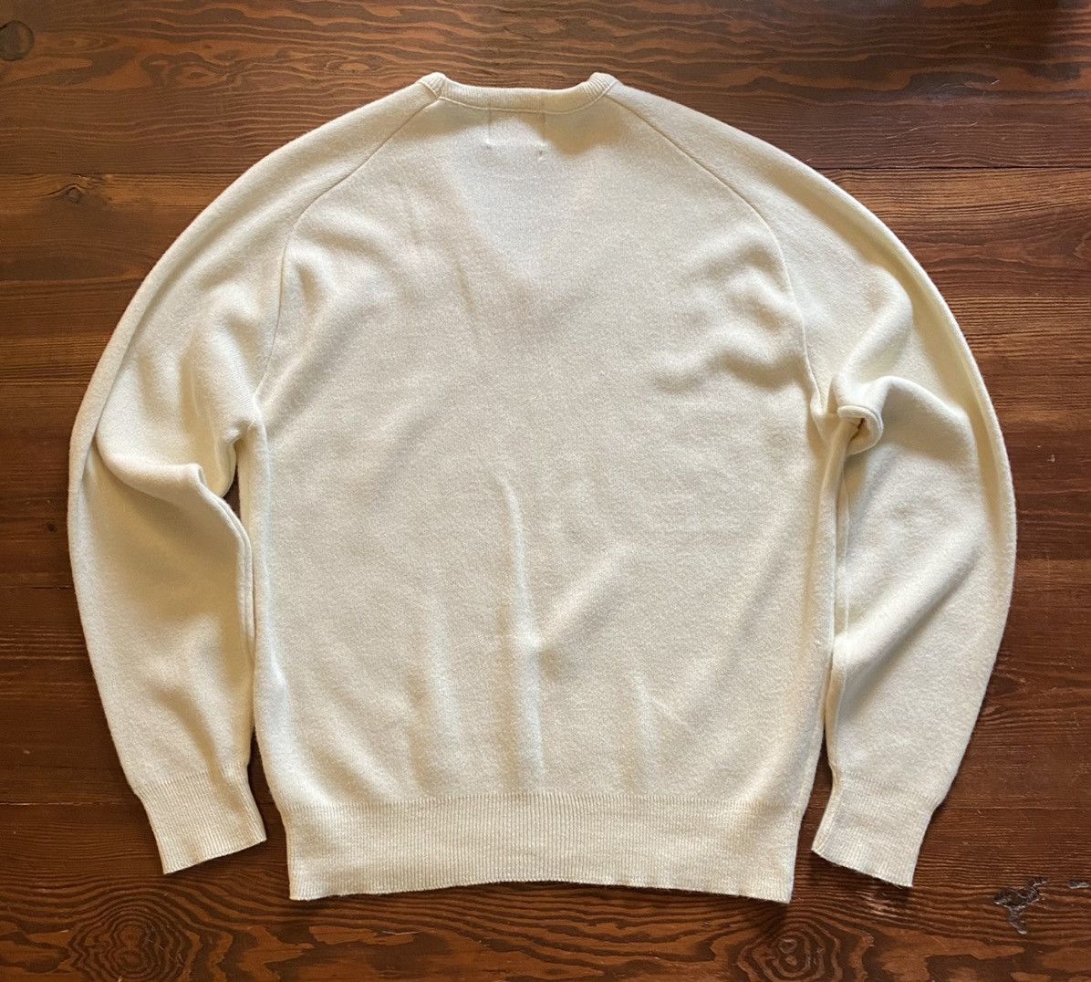 Vintage Vintage 90’s Duron Paint Embroidery V-Neck Sweater Size US L / EU 52-54 / 3 - 7 Thumbnail