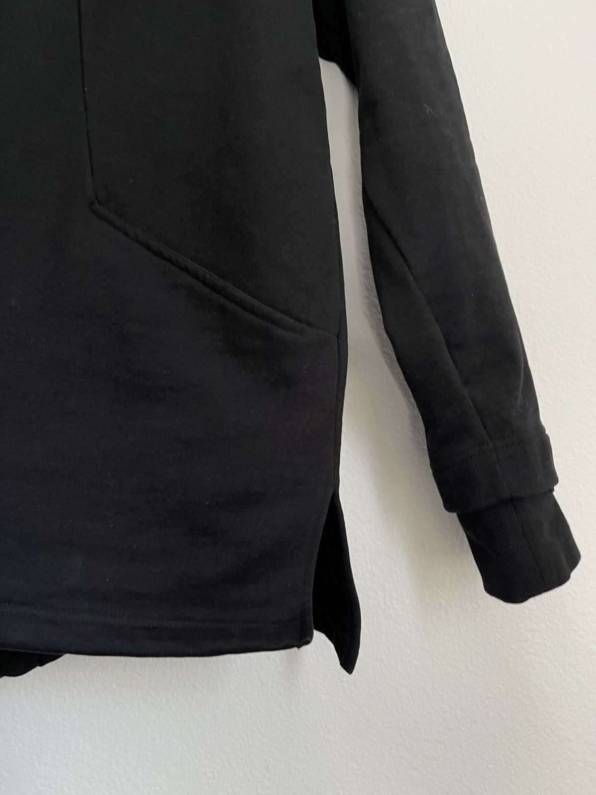 The Viridi-anne Like New, Black Masked Neck Sweatshirt - FINAL DROP Size US L / EU 52-54 / 3 - 9 Thumbnail