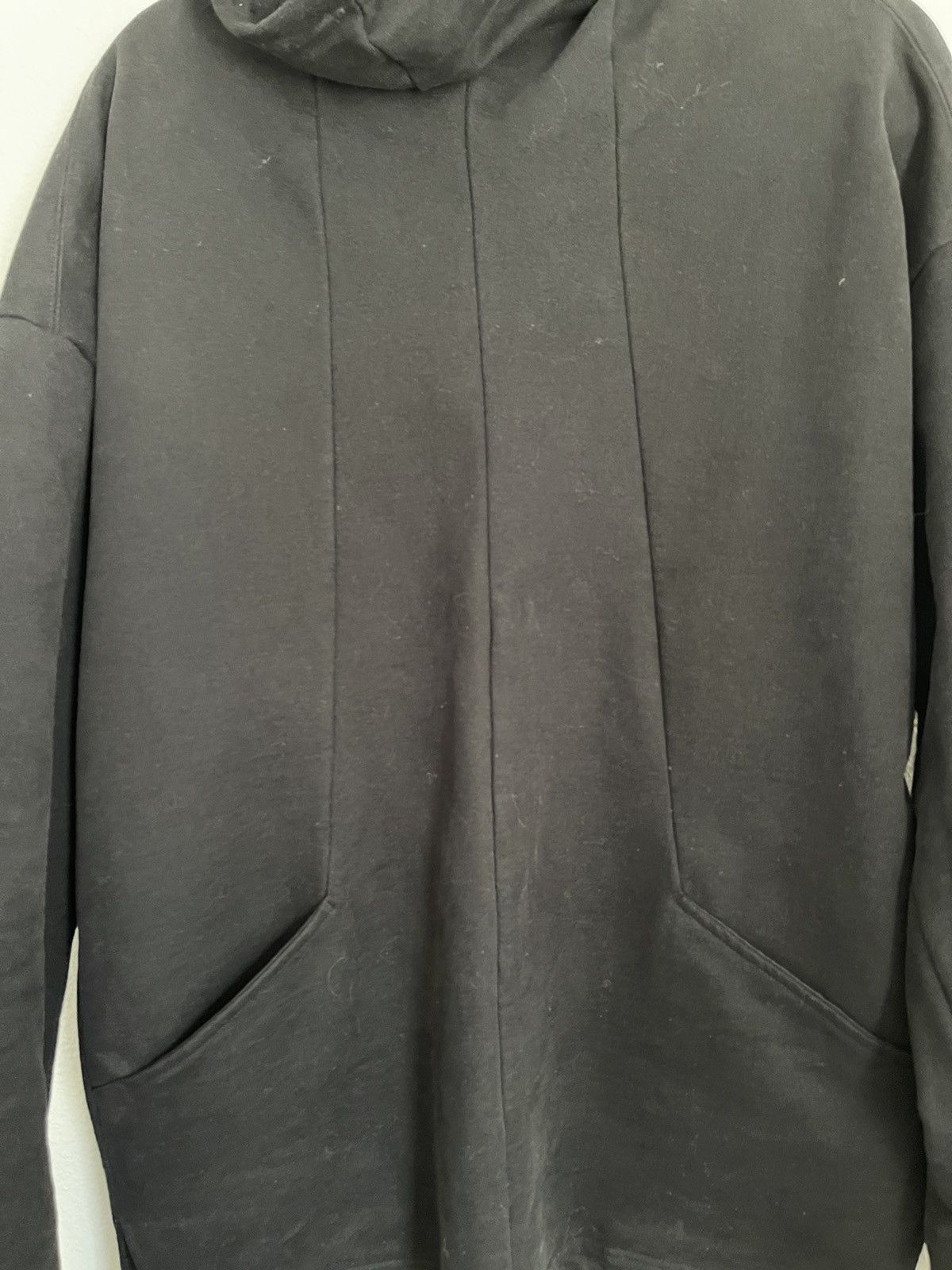 The Viridi-anne Like New, Black Masked Neck Sweatshirt - FINAL DROP Size US L / EU 52-54 / 3 - 7 Thumbnail