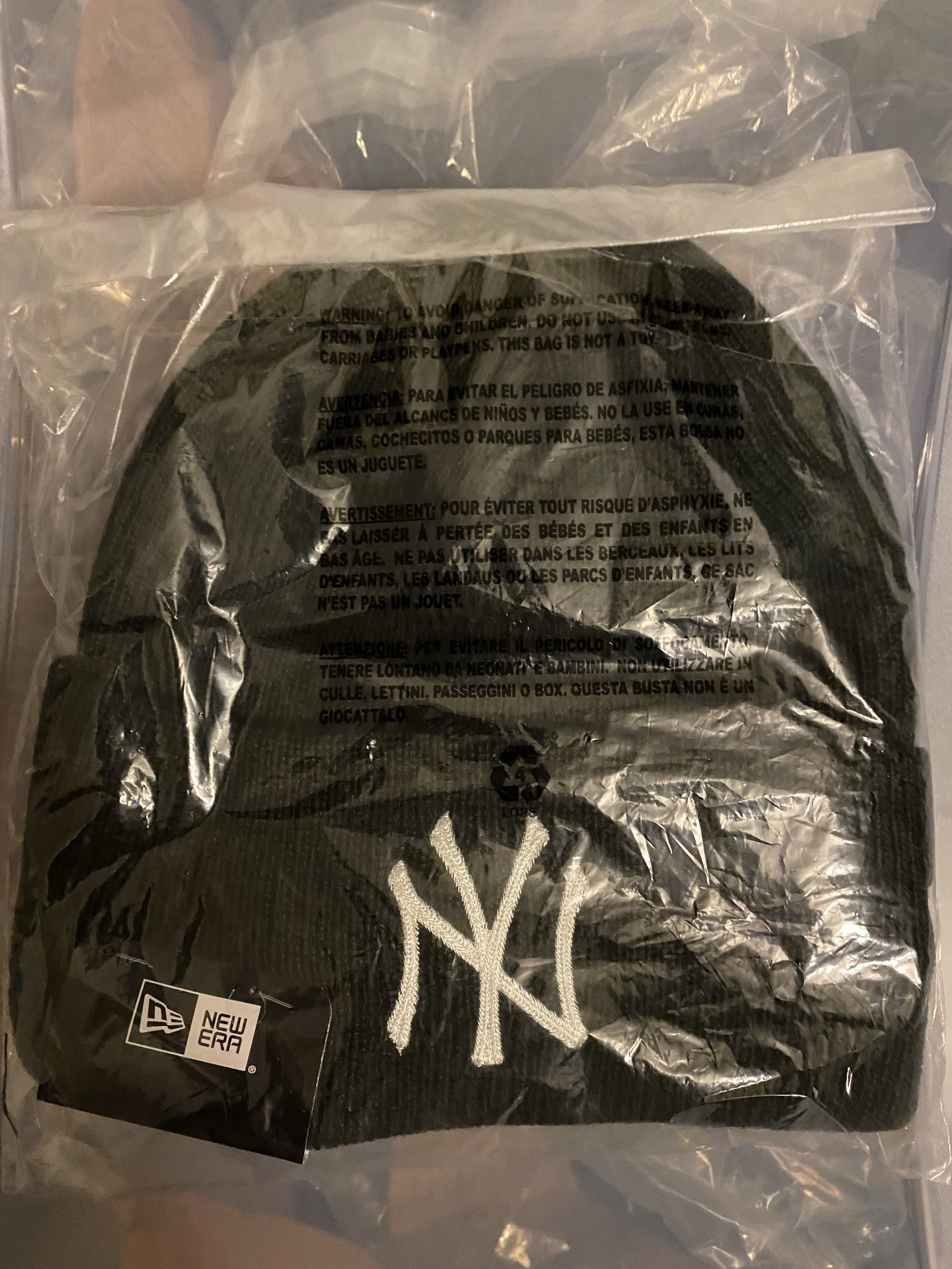 Aime Leon Dore × New Era Aime Leon Dore New Era Chainstitch Yankees Beanie Green Size ONE SIZE - 1 Thumbnail