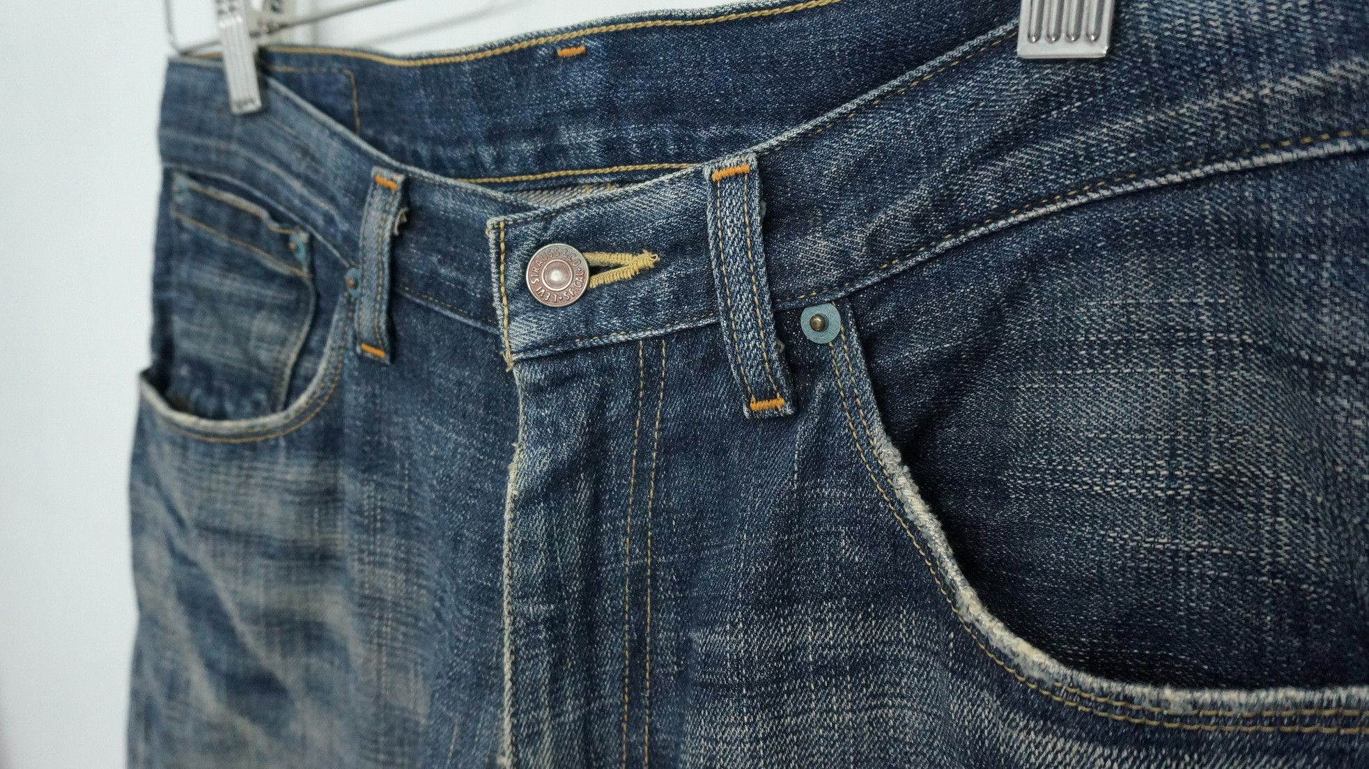 Levi's Vintage Clothing Levi's 552 Japan Vintage 90s Distressed Aging Jeans LF2 Size US 31 - 8 Thumbnail