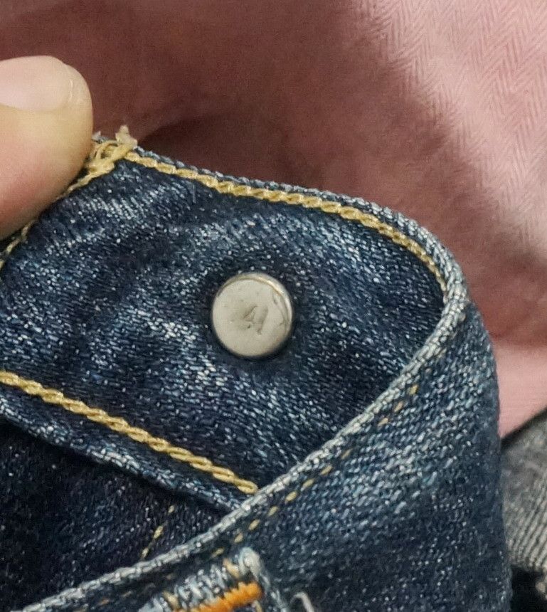 Levi's Vintage Clothing Levi's 552 Japan Vintage 90s Distressed Aging Jeans LF2 Size US 31 - 21 Thumbnail