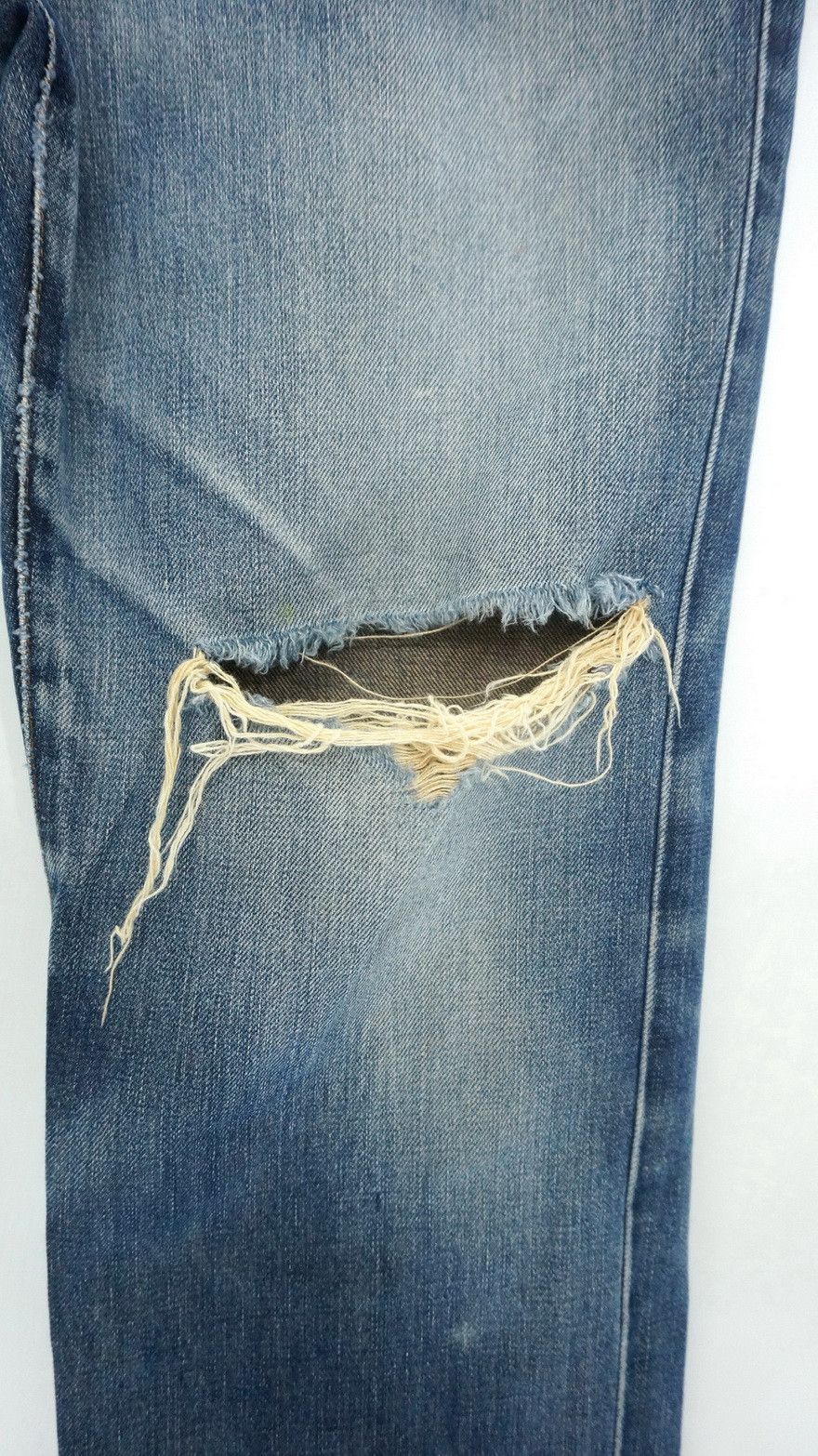 Edwin EDWIN Vintage Distressed Blown Knee Jeans Size US 30 / EU 46 - 7 Thumbnail