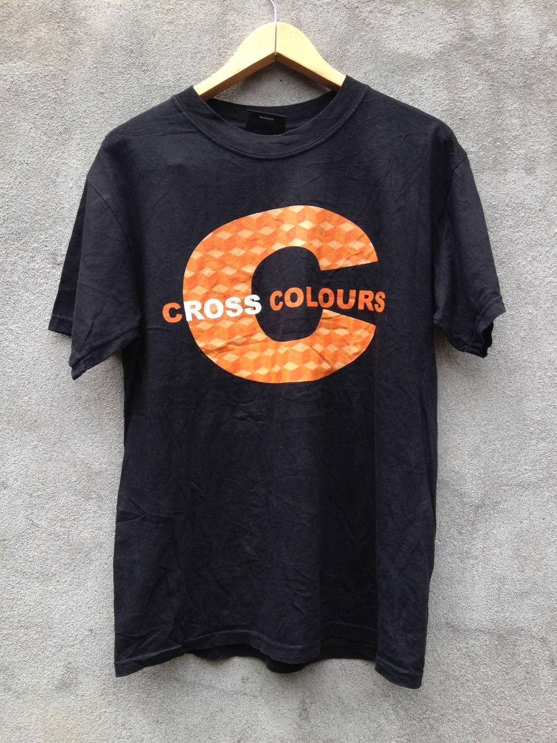 Cross Colours Cross Colours Big Logo Hip Hop Fashion Style size M cw21 Size US M / EU 48-50 / 2 - 1 Thumbnail