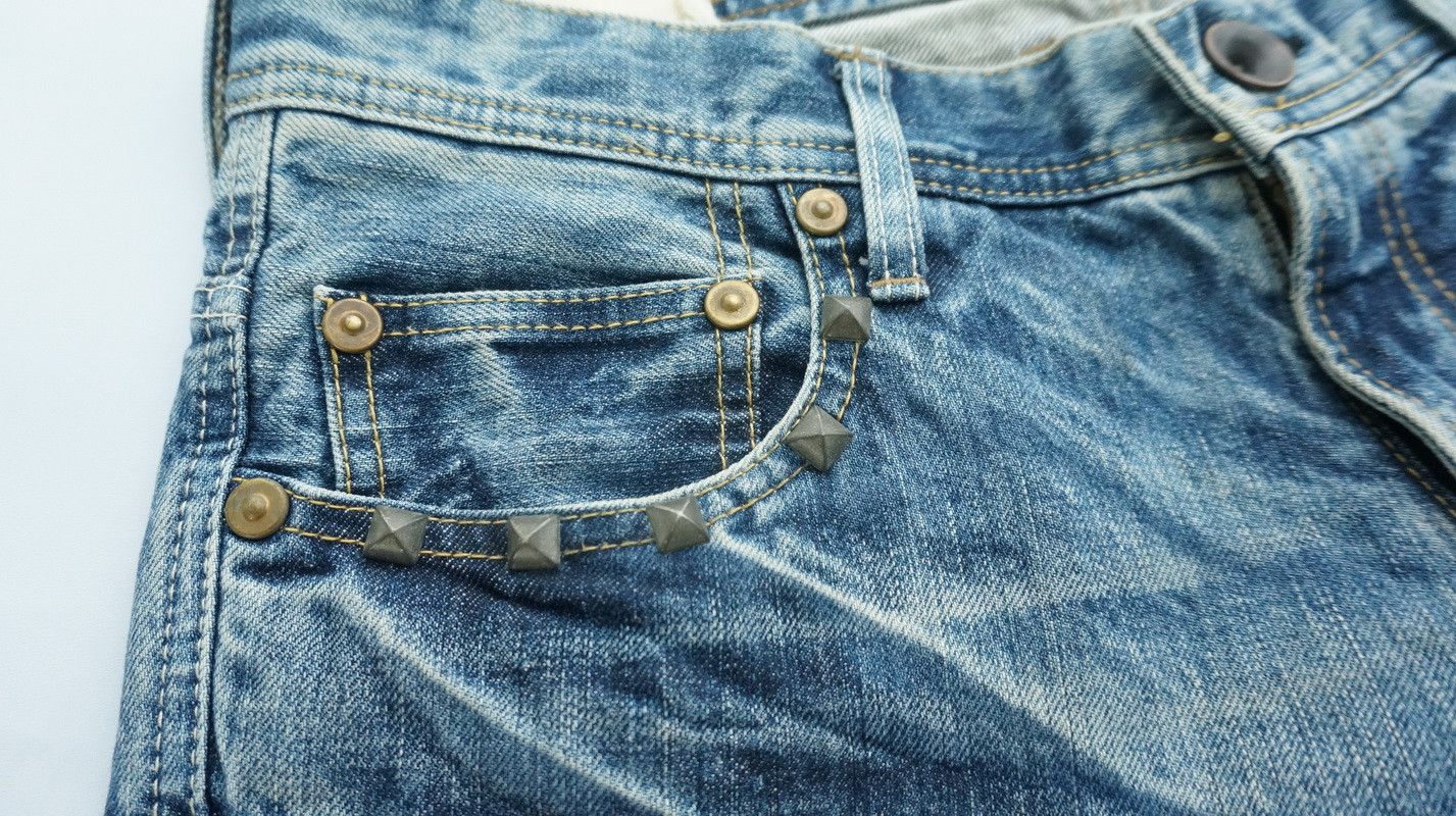 Japanese Brand Vintage BLUEWAY Full Whiskering Fade Distressed Denim Jeans Size US 32 / EU 48 - 18 Thumbnail