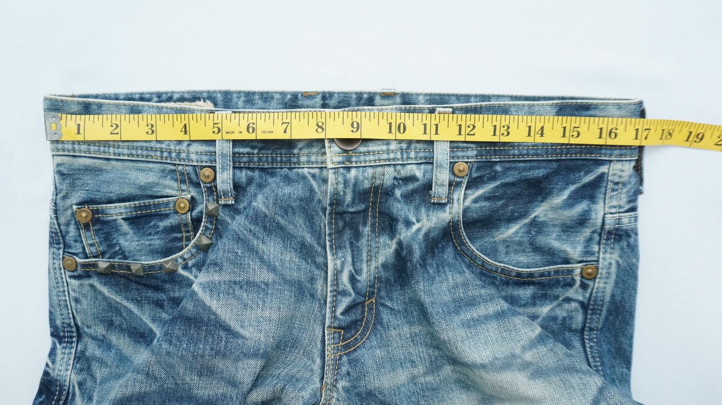Japanese Brand Vintage BLUEWAY Full Whiskering Fade Distressed Denim Jeans Size US 32 / EU 48 - 12 Thumbnail