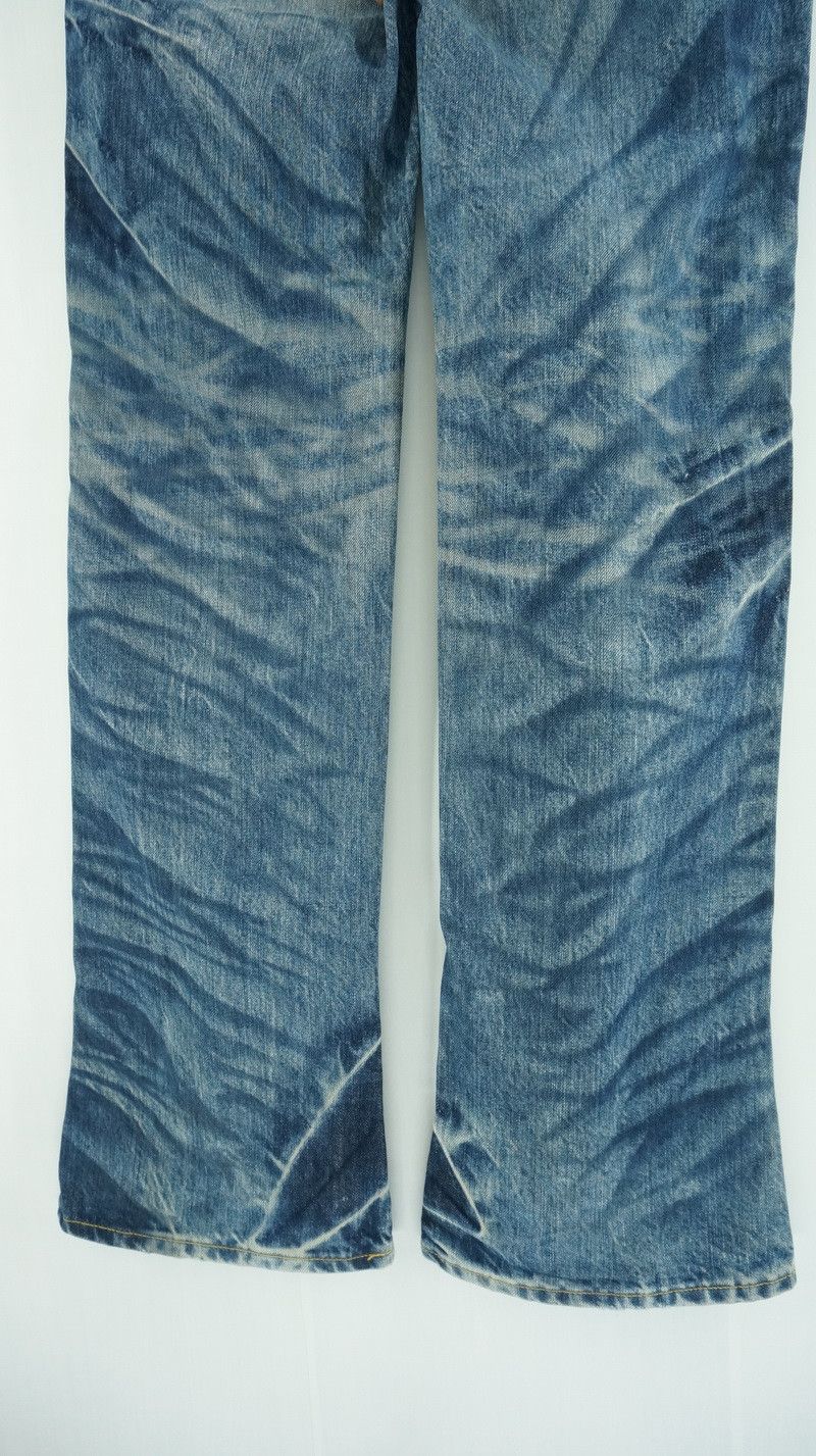 Japanese Brand Vintage BLUEWAY Full Whiskering Fade Distressed Denim Jeans Size US 32 / EU 48 - 9 Thumbnail