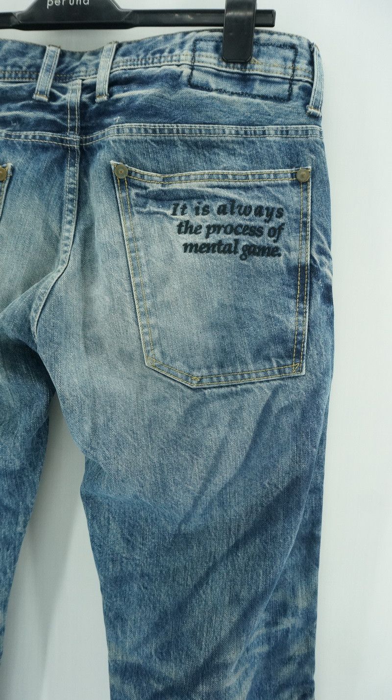 Japanese Brand Vintage BLUEWAY Full Whiskering Fade Distressed Denim Jeans Size US 32 / EU 48 - 7 Thumbnail