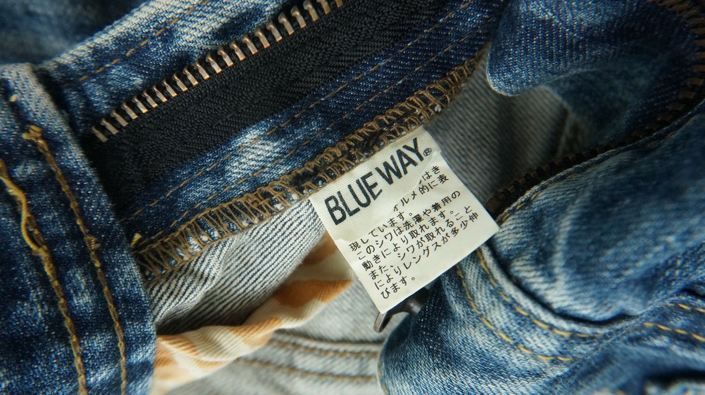 Japanese Brand Vintage BLUEWAY Full Whiskering Fade Distressed Denim Jeans Size US 32 / EU 48 - 20 Thumbnail
