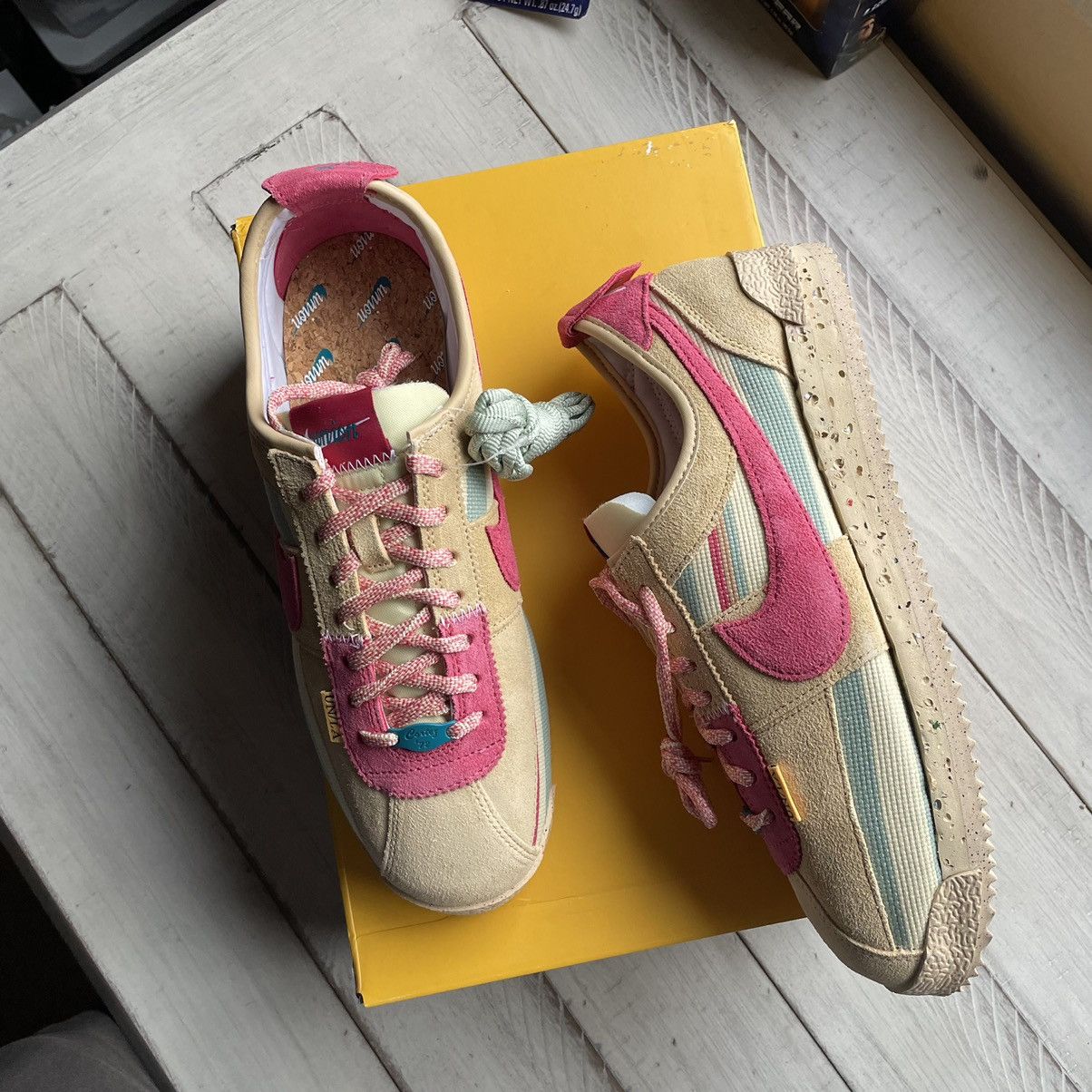 Nike CORTEZ SPECiAL PROJECT SESAME PiNK CLAY DUTCH GREEN Size US 9.5 / EU 42-43 - 8 Thumbnail