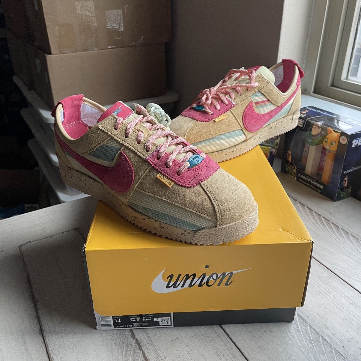 Nike CORTEZ SPECiAL PROJECT SESAME PiNK CLAY DUTCH GREEN Size US 9.5 / EU 42-43 - 7 Thumbnail