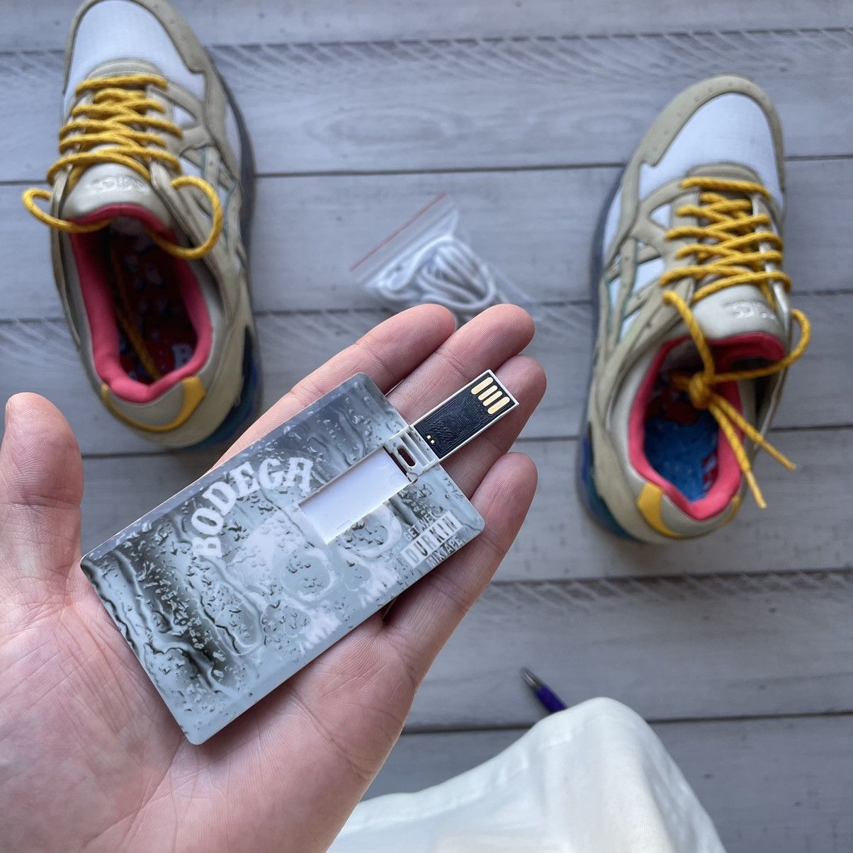 Asics × Bodega × Goretex 2014 GEL LYTE V 5 GET WET VAPOR BLUE OLiVE GREY H44GK4880 Size US 9.5 / EU 42-43 - 7 Thumbnail