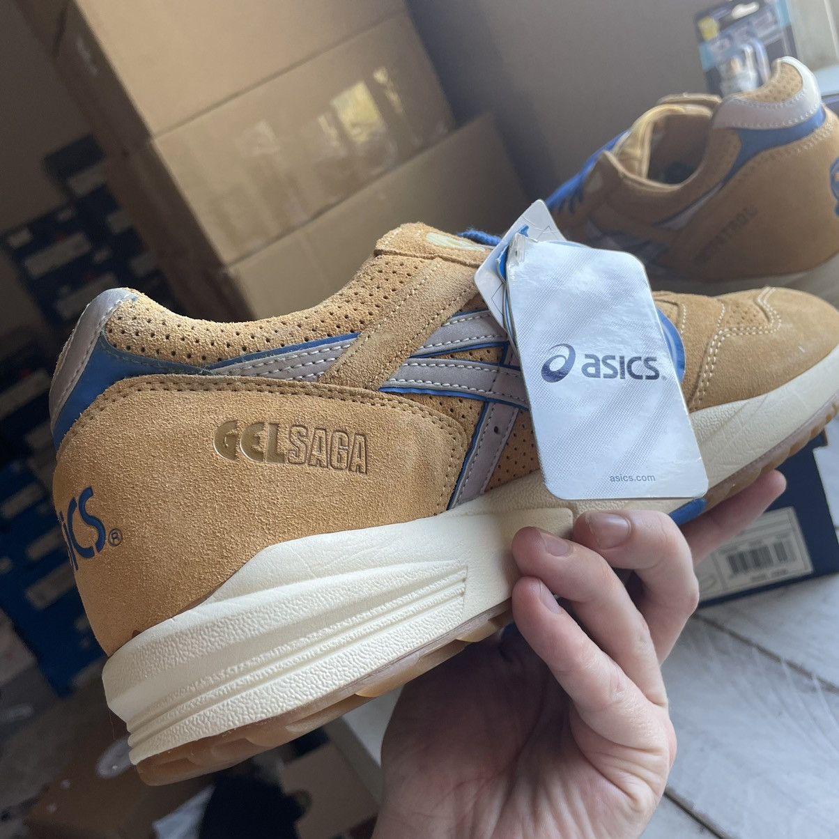 Asics 2012 GEL SAGA ii FOOTPATROL WHEAT BEiGE TAN SUEDE H20RK6342 Size US 10.5 / EU 43-44 - 14 Thumbnail