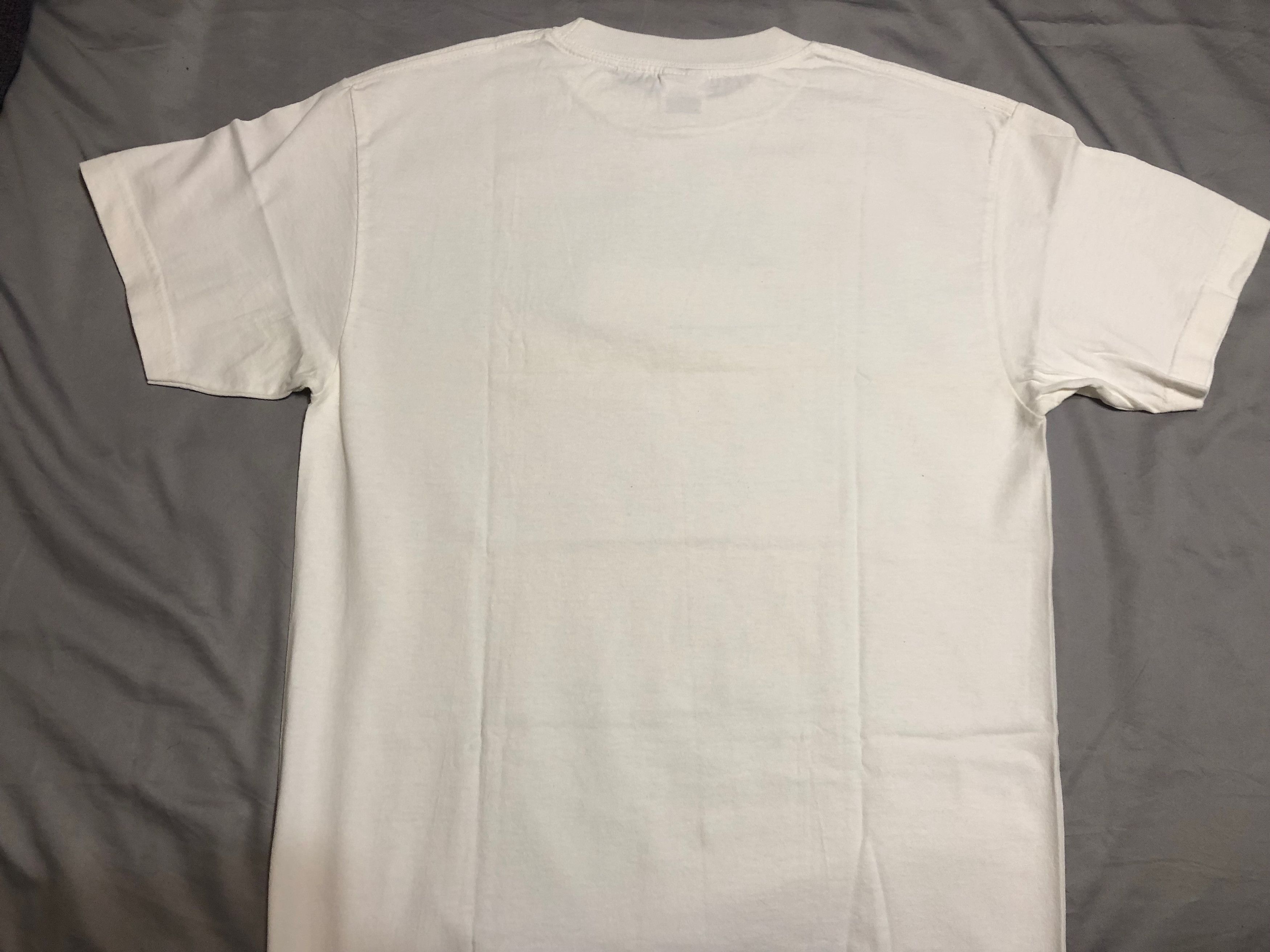 Supreme 2006 Supreme Red Holographic Box Logo T-Shirt Size US M / EU 48-50 / 2 - 4 Thumbnail