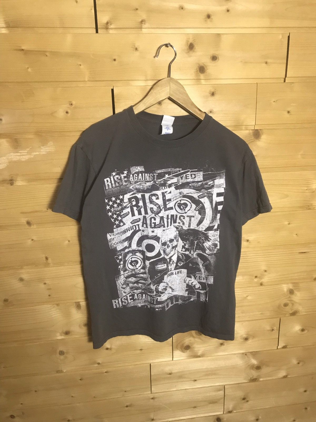 Band Tees Rise Against band t-shirt Size US M / EU 48-50 / 2 - 1 Thumbnail