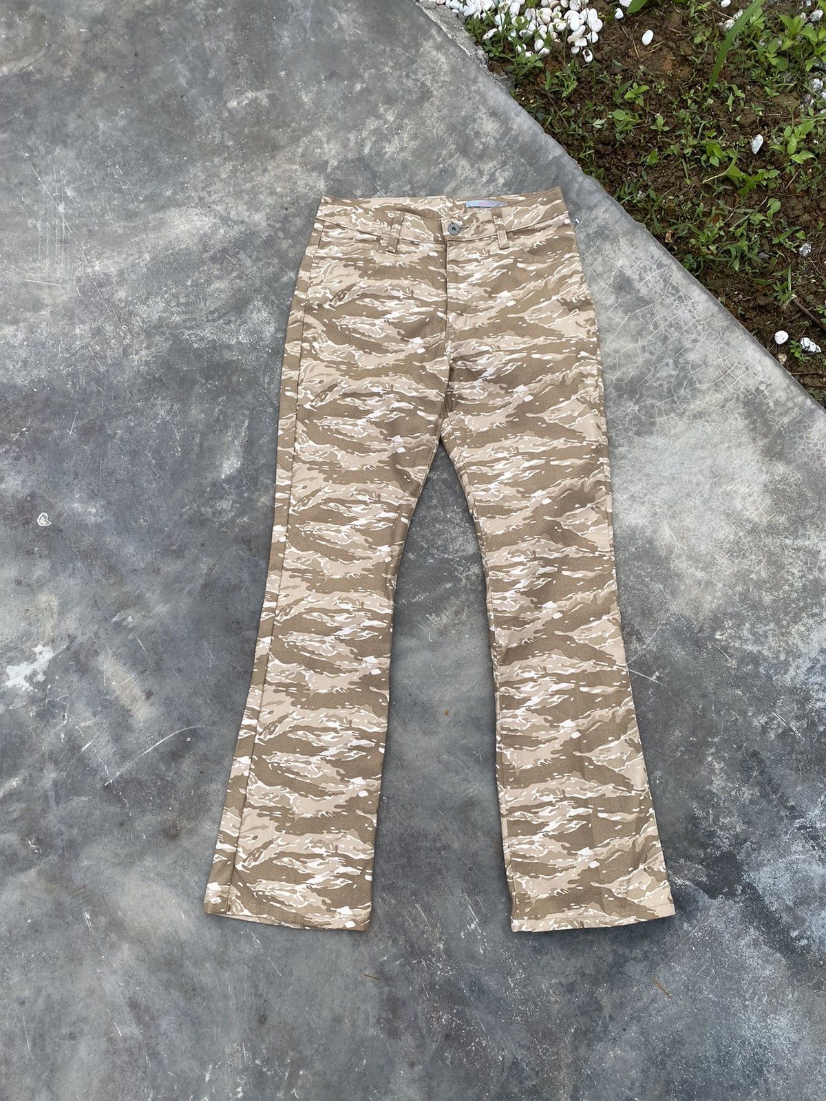 Japanese Brand Mixt Tiger Stripe Denim Fllare Pants Size 26" / US 2 / IT 38 - 1 Thumbnail