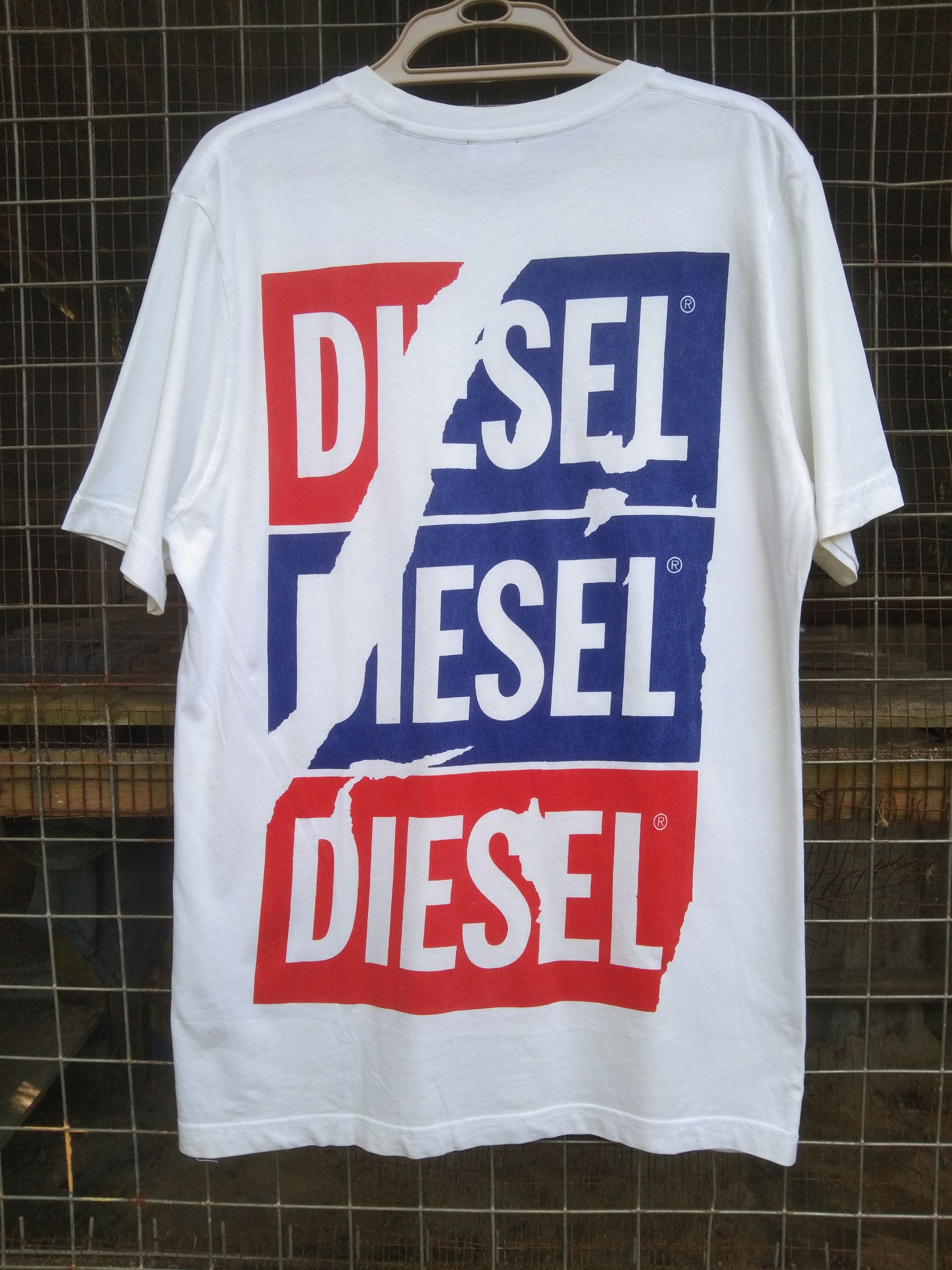 Diesel × Vintage VINTAGE DIESEL BIG LOGO BACKHITS PAPER-THIN T-SHIRT Size US M / EU 48-50 / 2 - 1 Thumbnail