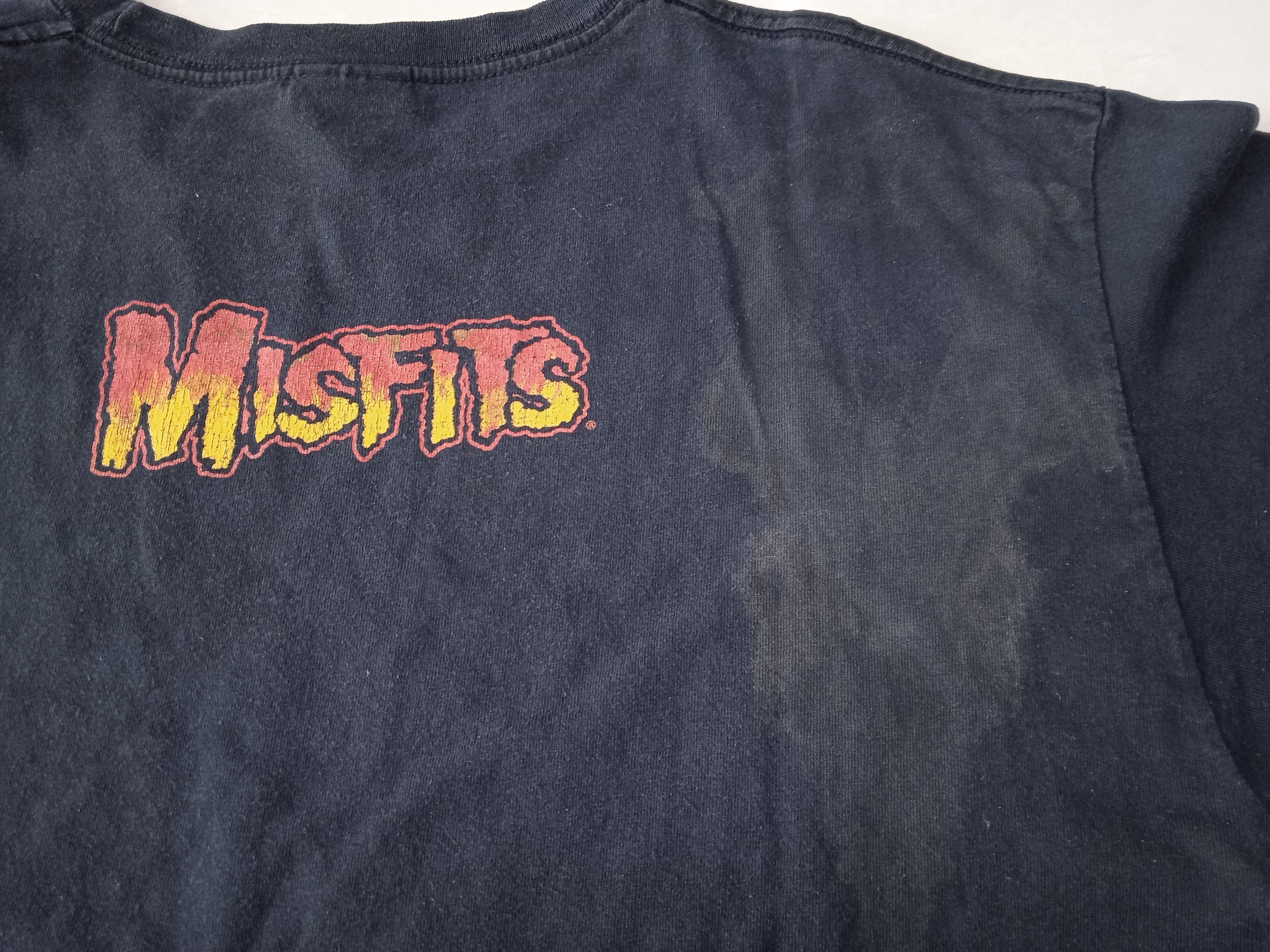 Misfits Vintage 00s Misfits 2004 T-Shirt Distressed Size US L / EU 52-54 / 3 - 7 Thumbnail