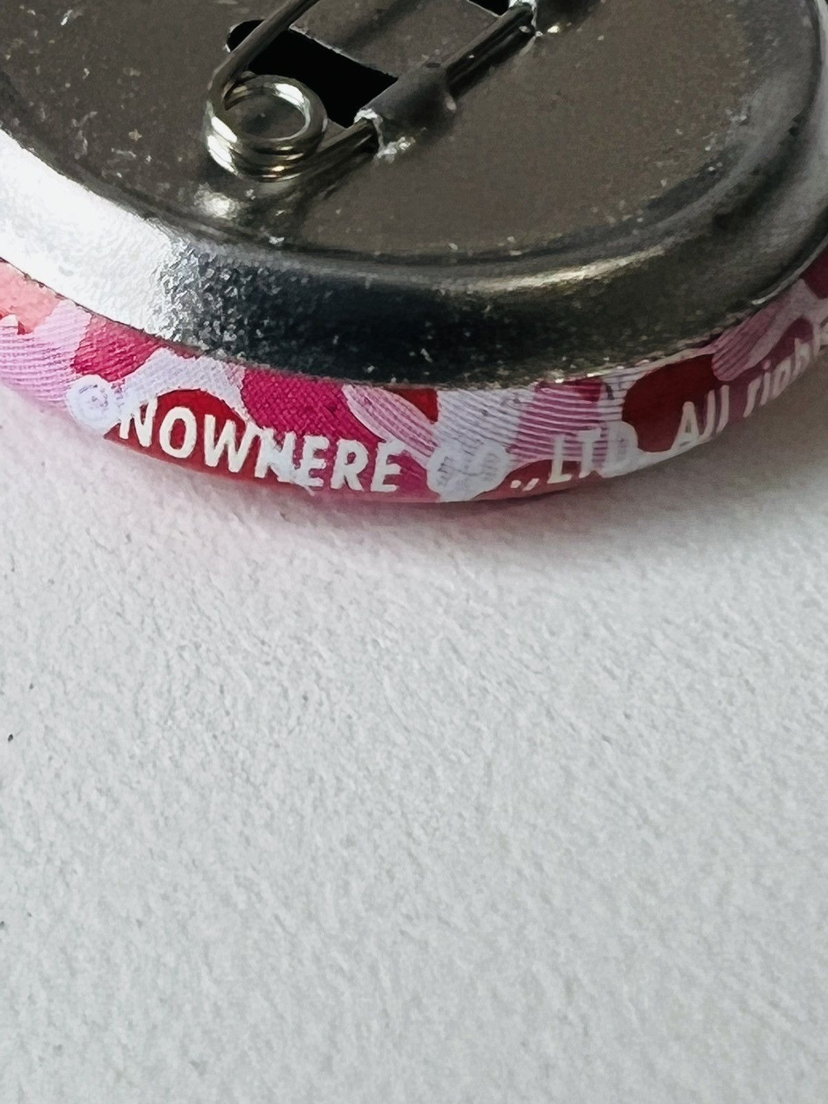 Bape Bape Mini Pink Camo Can Badge Button Metallic Size ONE SIZE - 3 Thumbnail