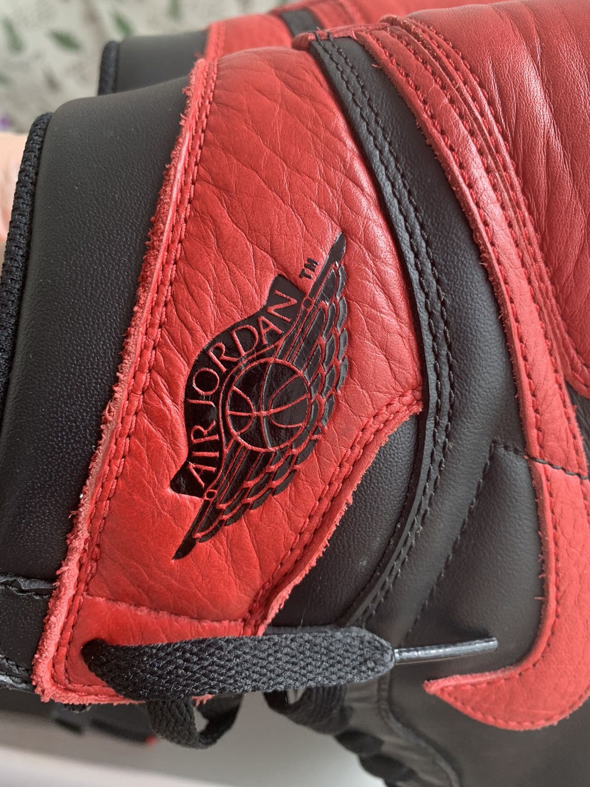 Jordan Brand × Nike Jordan 1 Bred 2016 sz Us11.5 Size US 11.5 / EU 44-45 - 8 Thumbnail