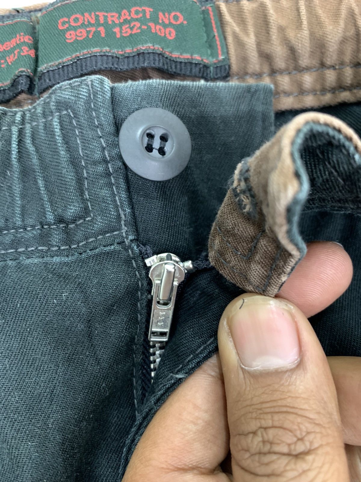 Japanese Brand VACHE Vintage Parachute Military 8Pocket Tactical CargoPant Size US 34 / EU 50 - 11 Thumbnail