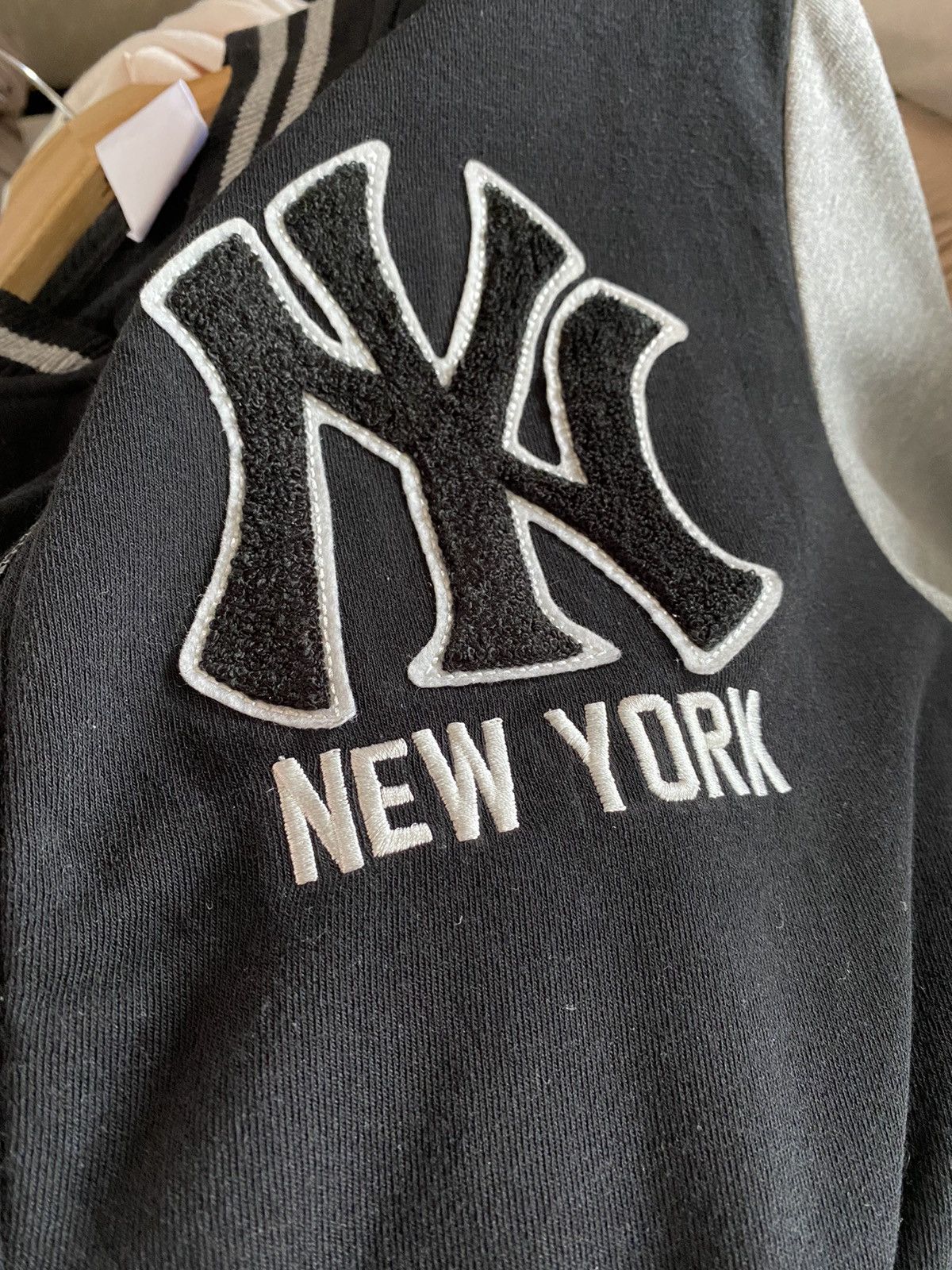 MLB × New York Yankees New York Yankees Varsity Size US L / EU 52-54 / 3 - 6 Thumbnail