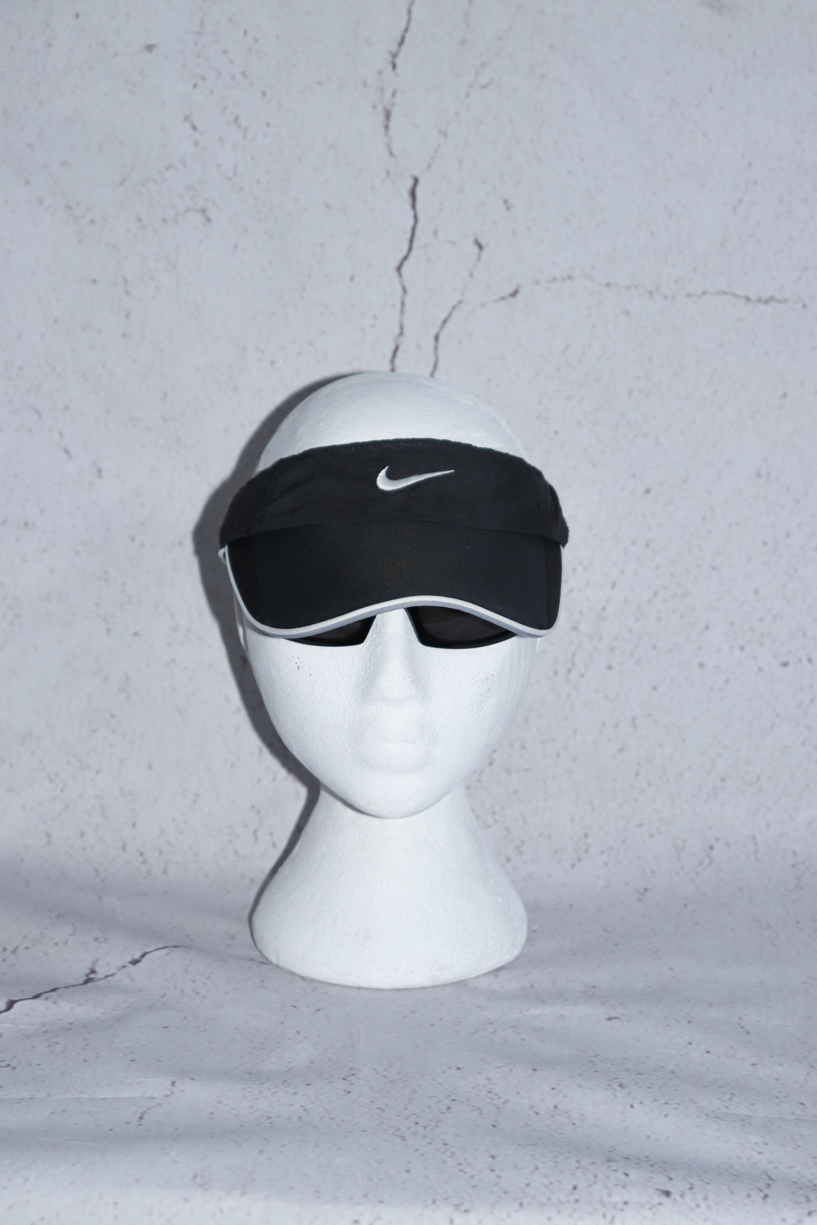 Nike Nike Dri-Fit Vintage Small Swoosh Logo Black Visor Cap Hat Size ONE SIZE - 2 Thumbnail
