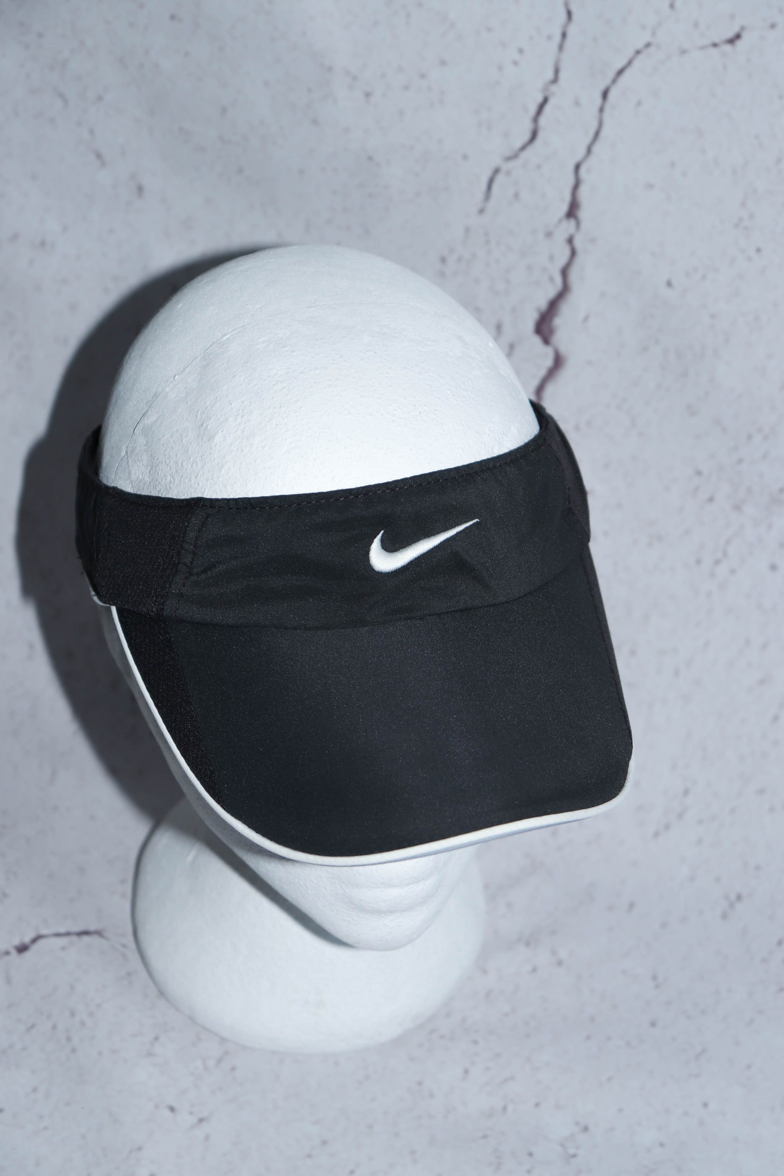 Nike Nike Dri-Fit Vintage Small Swoosh Logo Black Visor Cap Hat Size ONE SIZE - 6 Thumbnail