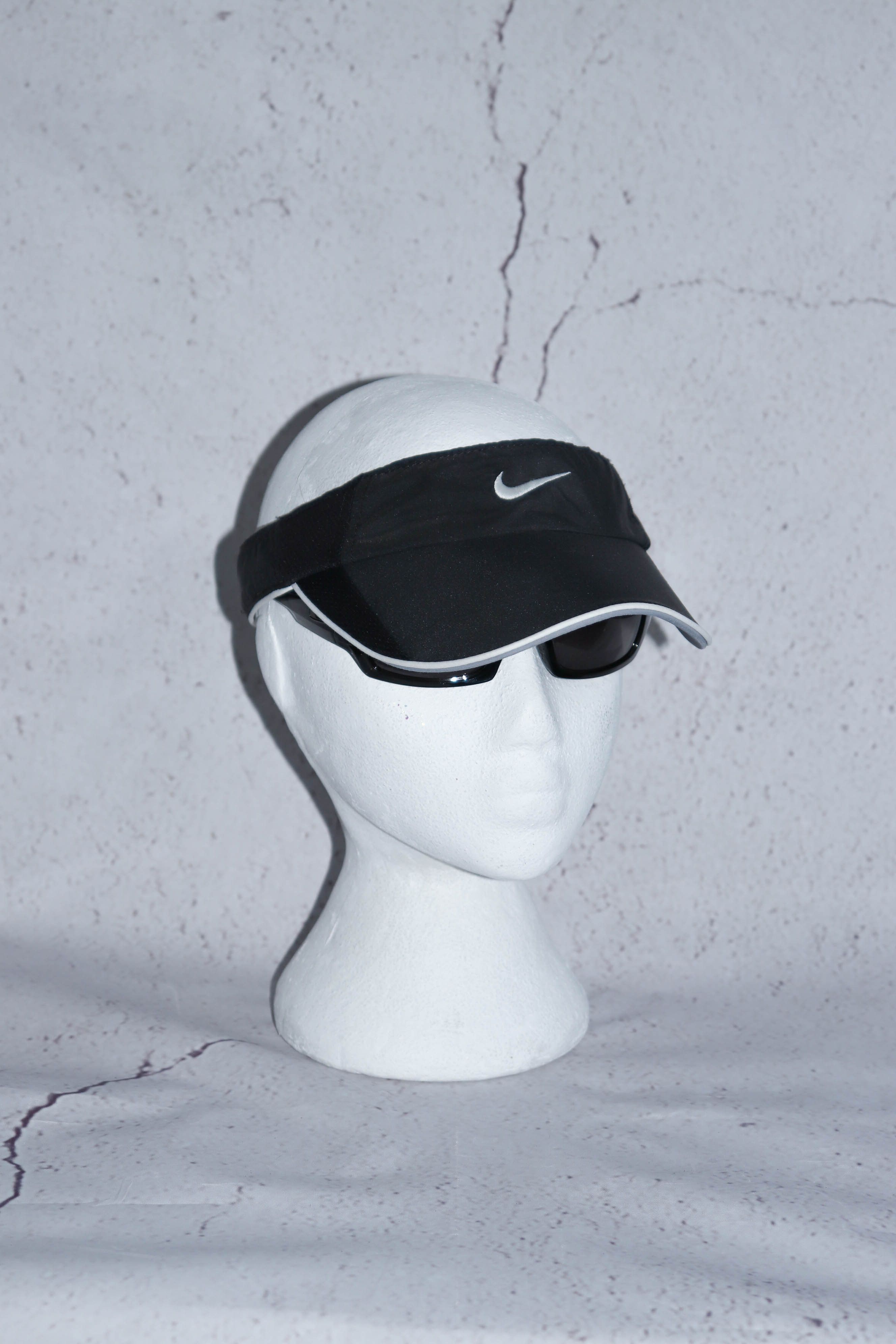 Nike Nike Dri-Fit Vintage Small Swoosh Logo Black Visor Cap Hat Size ONE SIZE - 1 Thumbnail