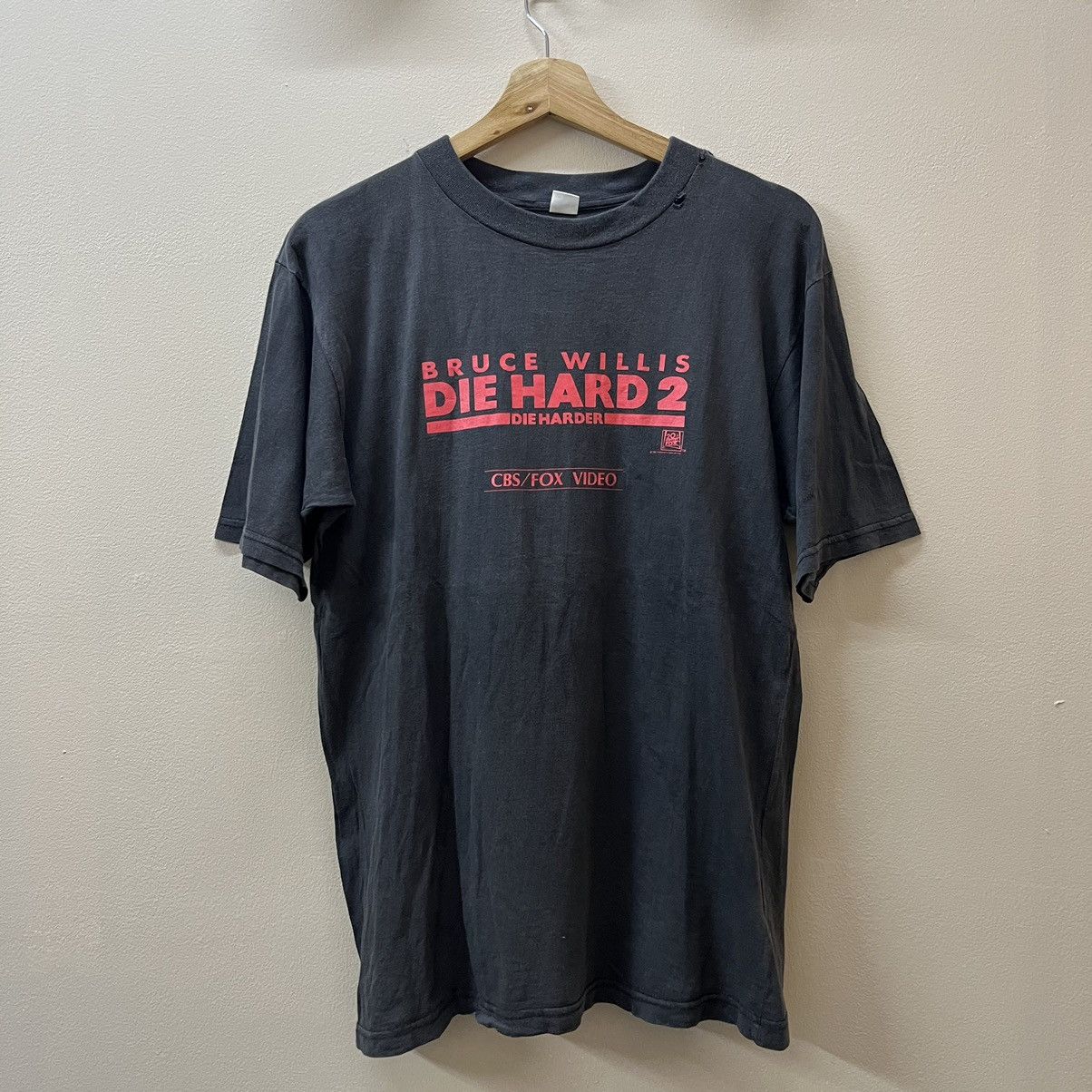 Vintage 1990 Die Hard 2 Bruce Willis Promo Shirt