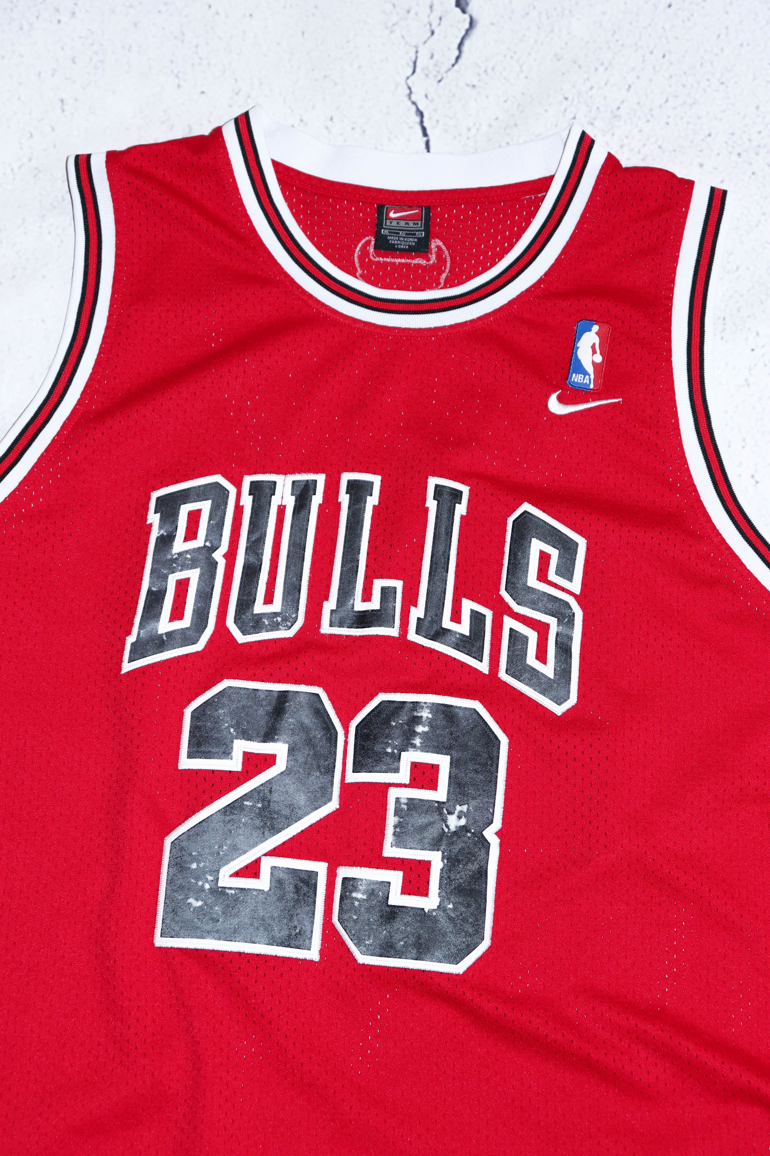 NBA Nike TEAM NBA Vintage Chicago Bulls Jordan 23 Jersey Top Size US XL / EU 56 / 4 - 3 Thumbnail